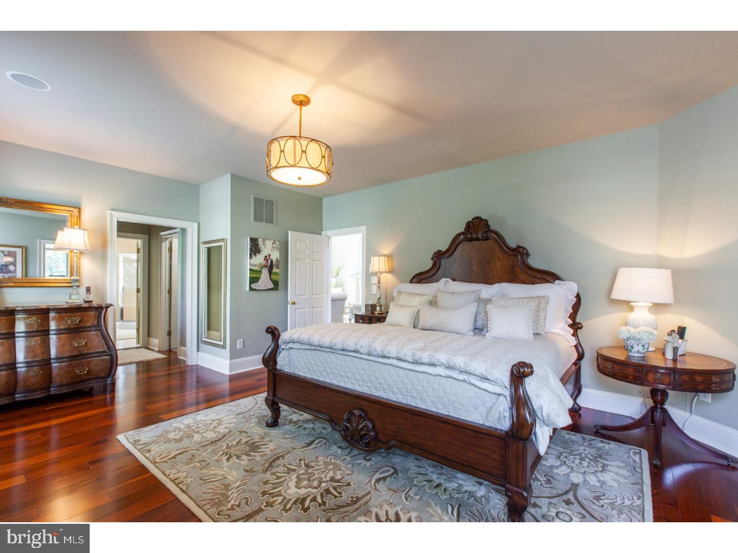 CHERRY CREEK - Residential