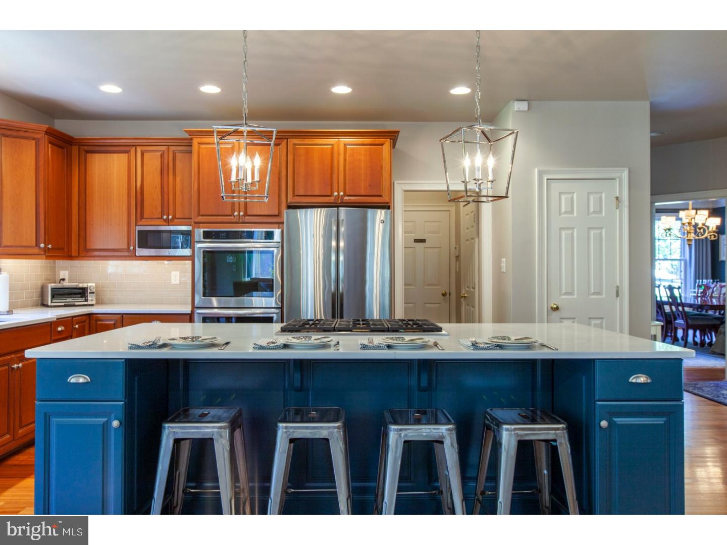 CHERRY CREEK - Residential