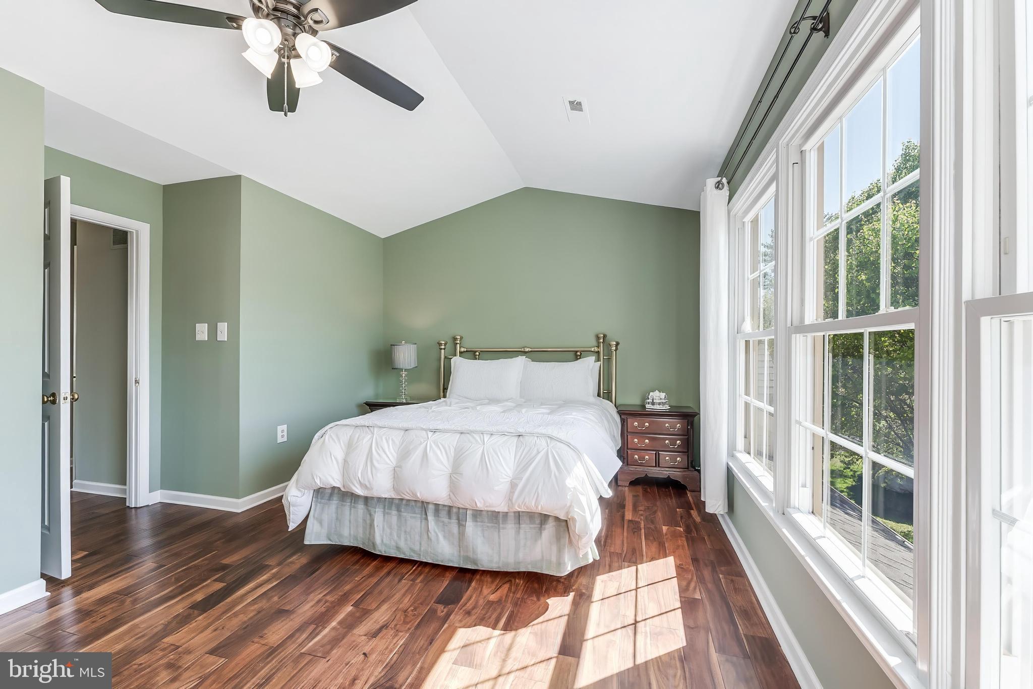 CHANTILLY HIGHLANDS - Residential