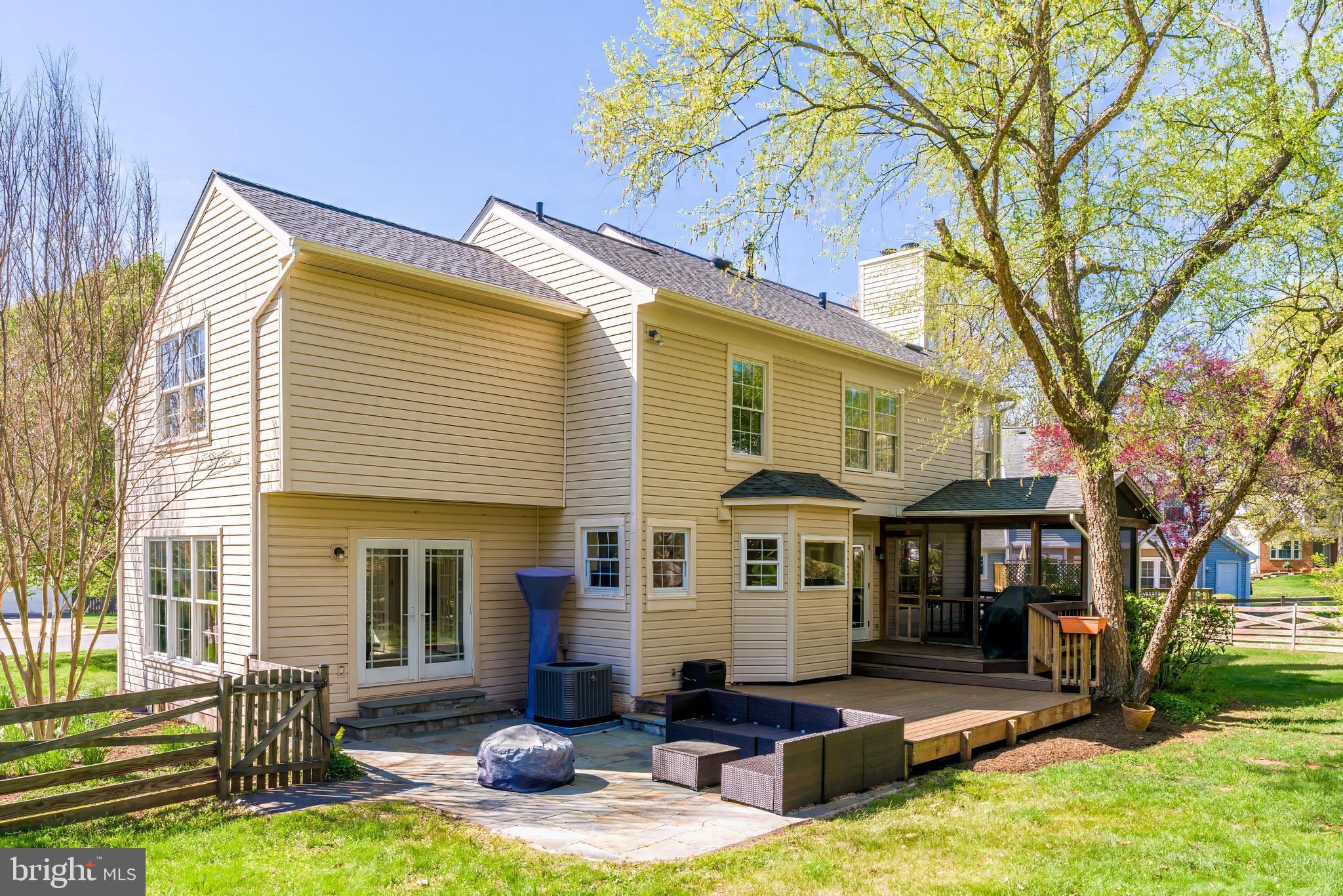 CHANTILLY HIGHLANDS - Residential