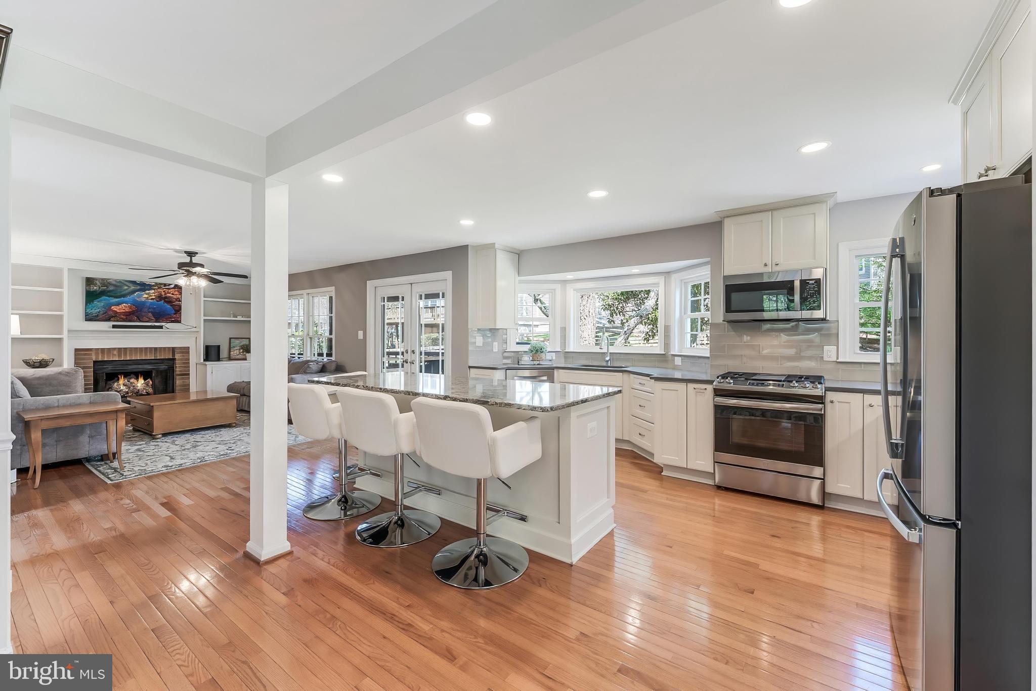 CHANTILLY HIGHLANDS - Residential