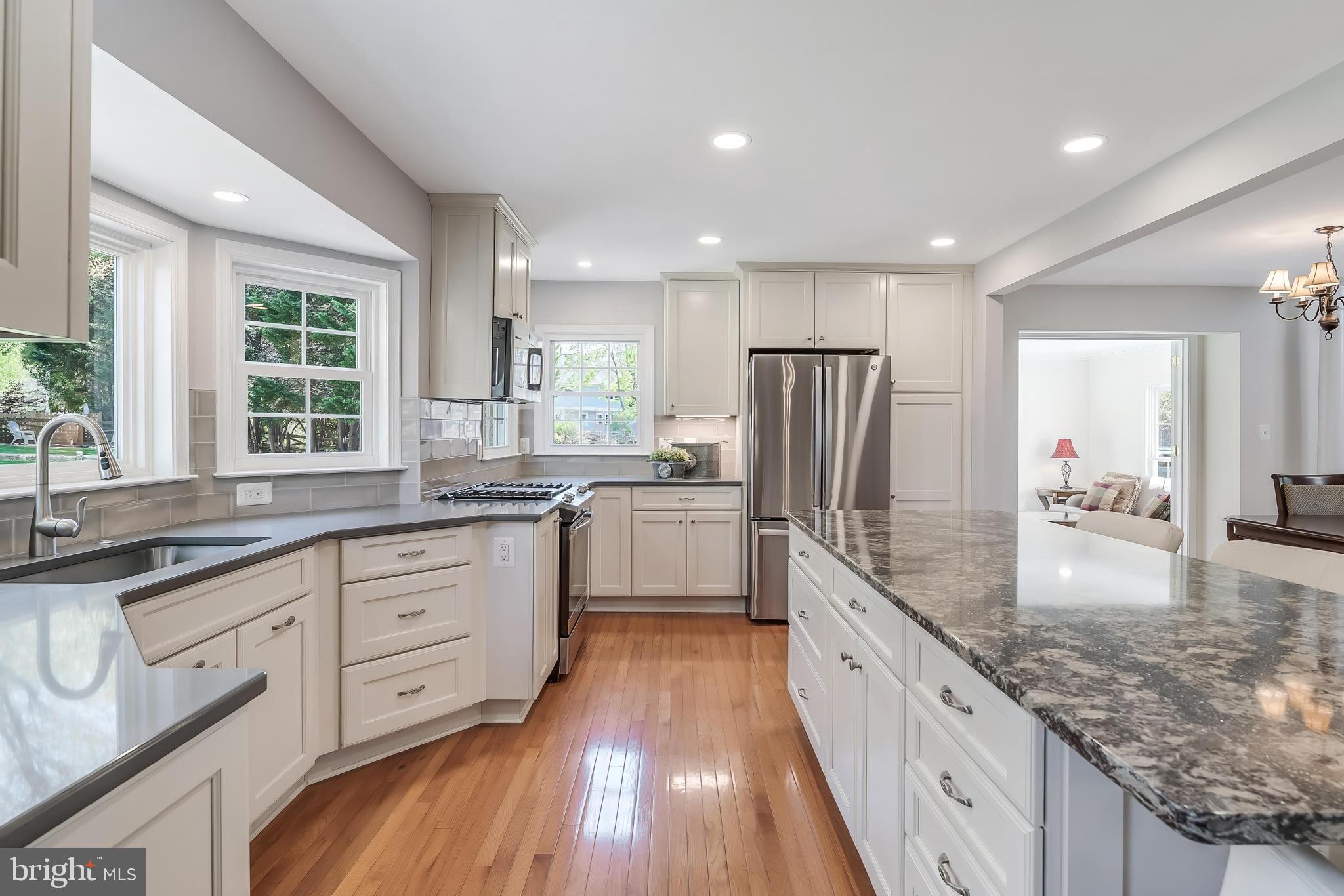 CHANTILLY HIGHLANDS - Residential