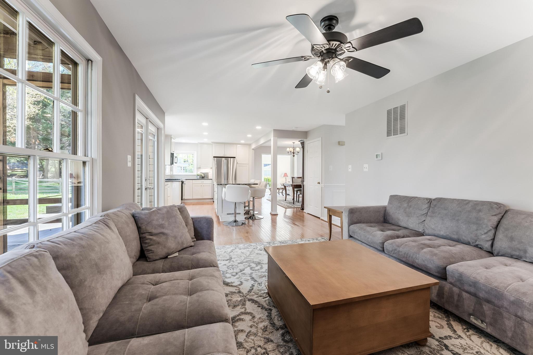 CHANTILLY HIGHLANDS - Residential