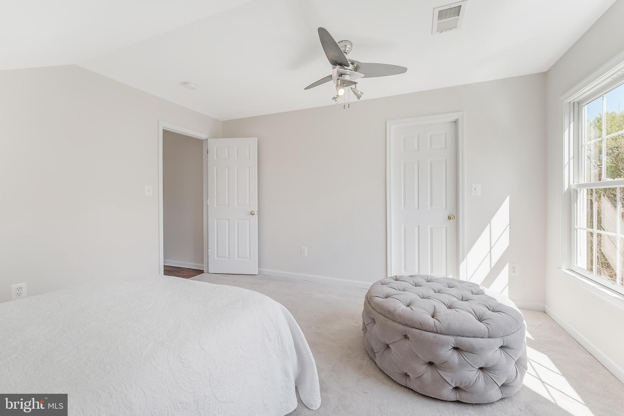 CHANTILLY HIGHLANDS - Residential