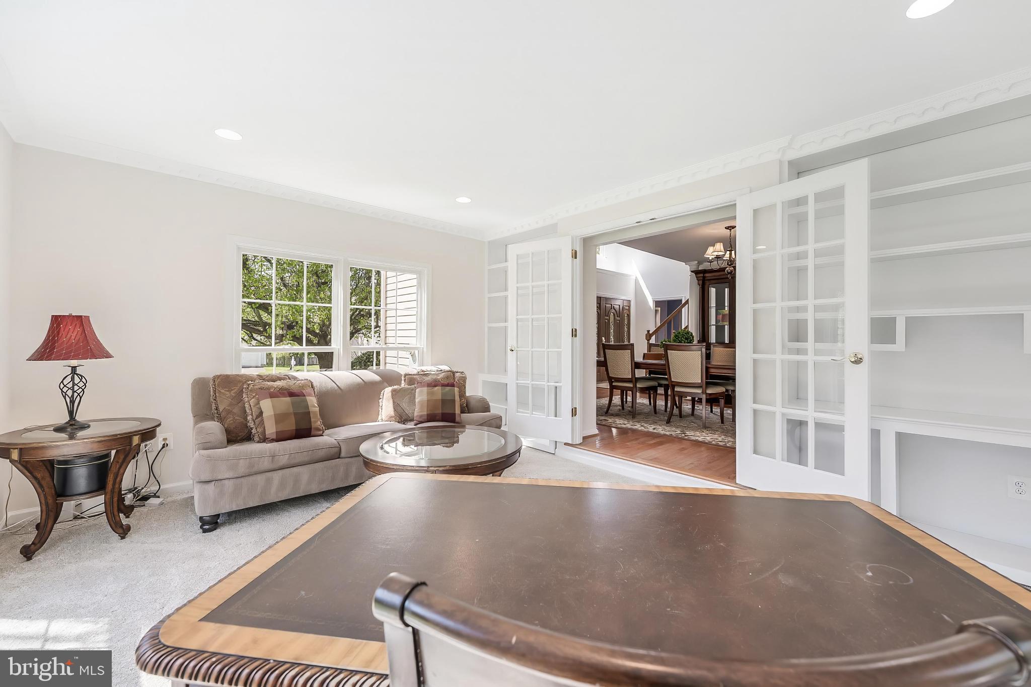 CHANTILLY HIGHLANDS - Residential