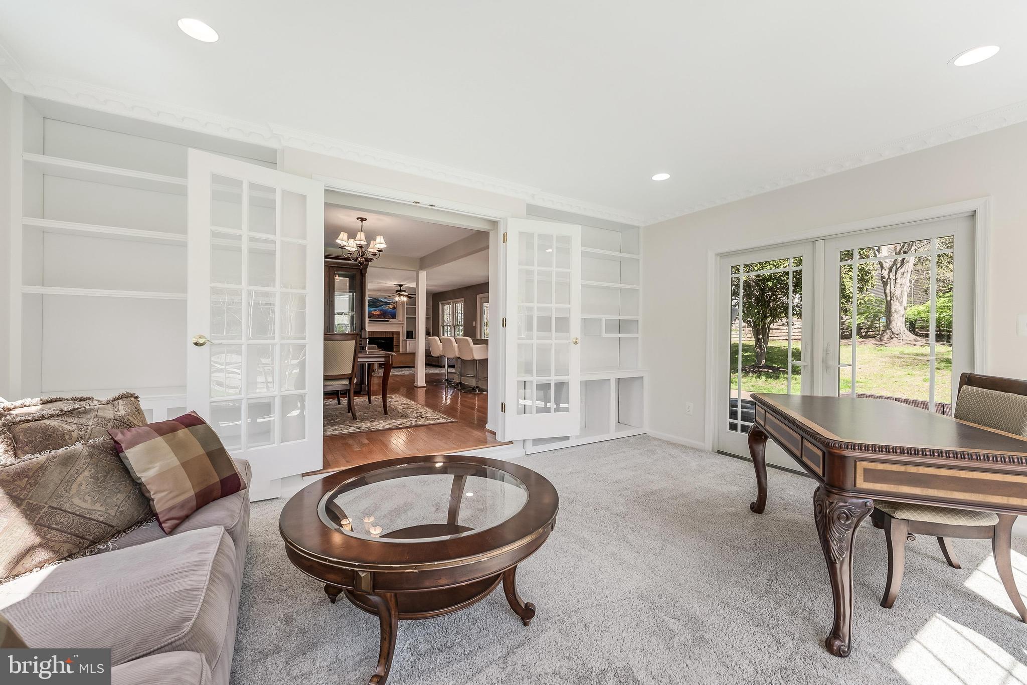 CHANTILLY HIGHLANDS - Residential