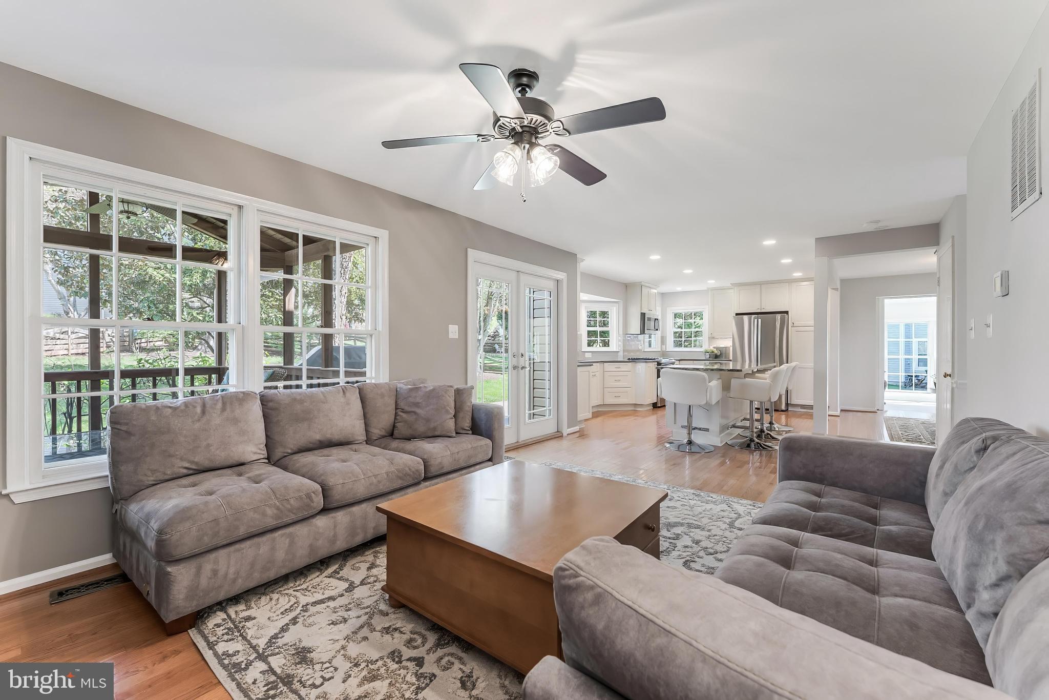 CHANTILLY HIGHLANDS - Residential