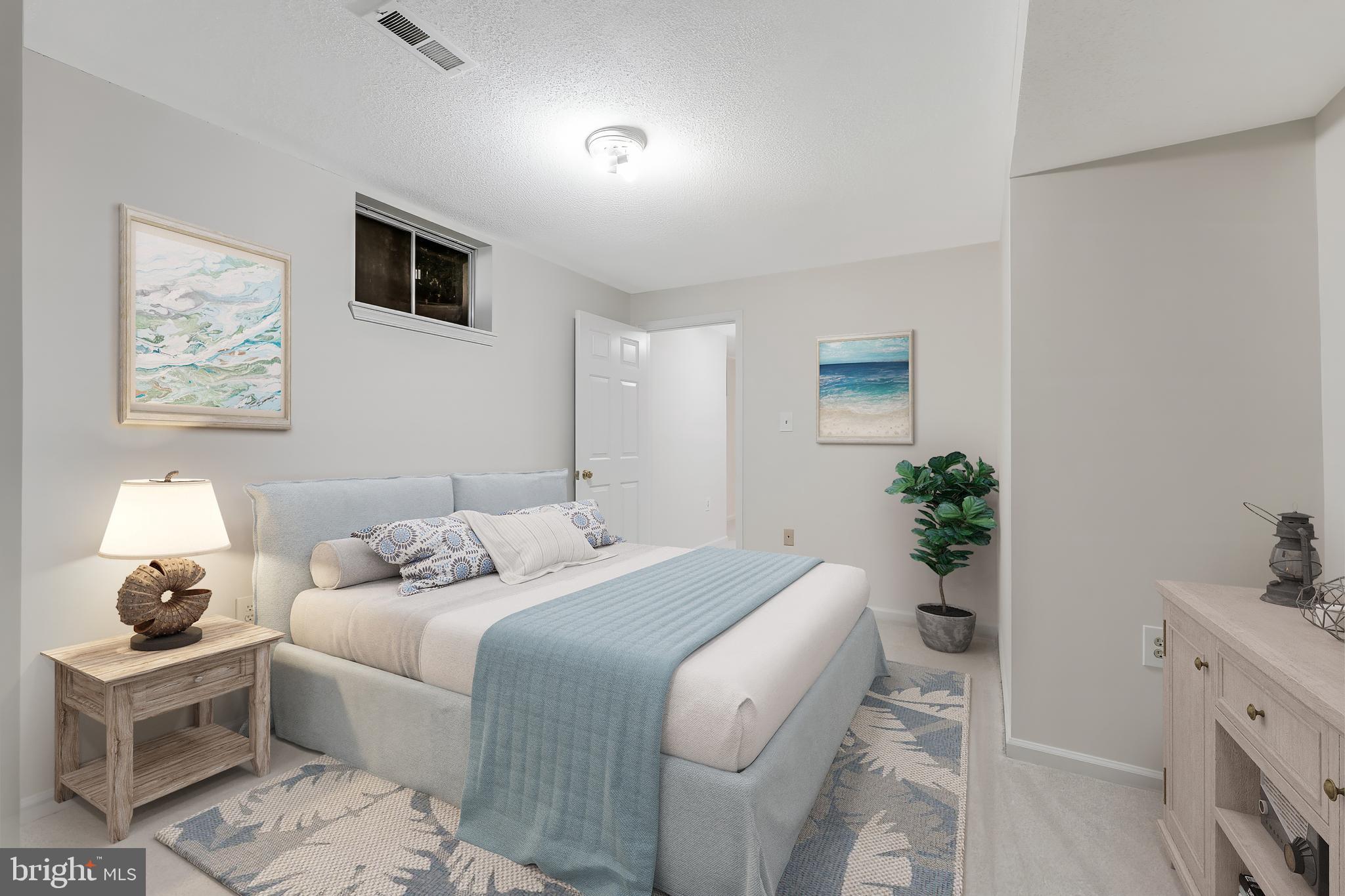 CHANTILLY HIGHLANDS - Residential