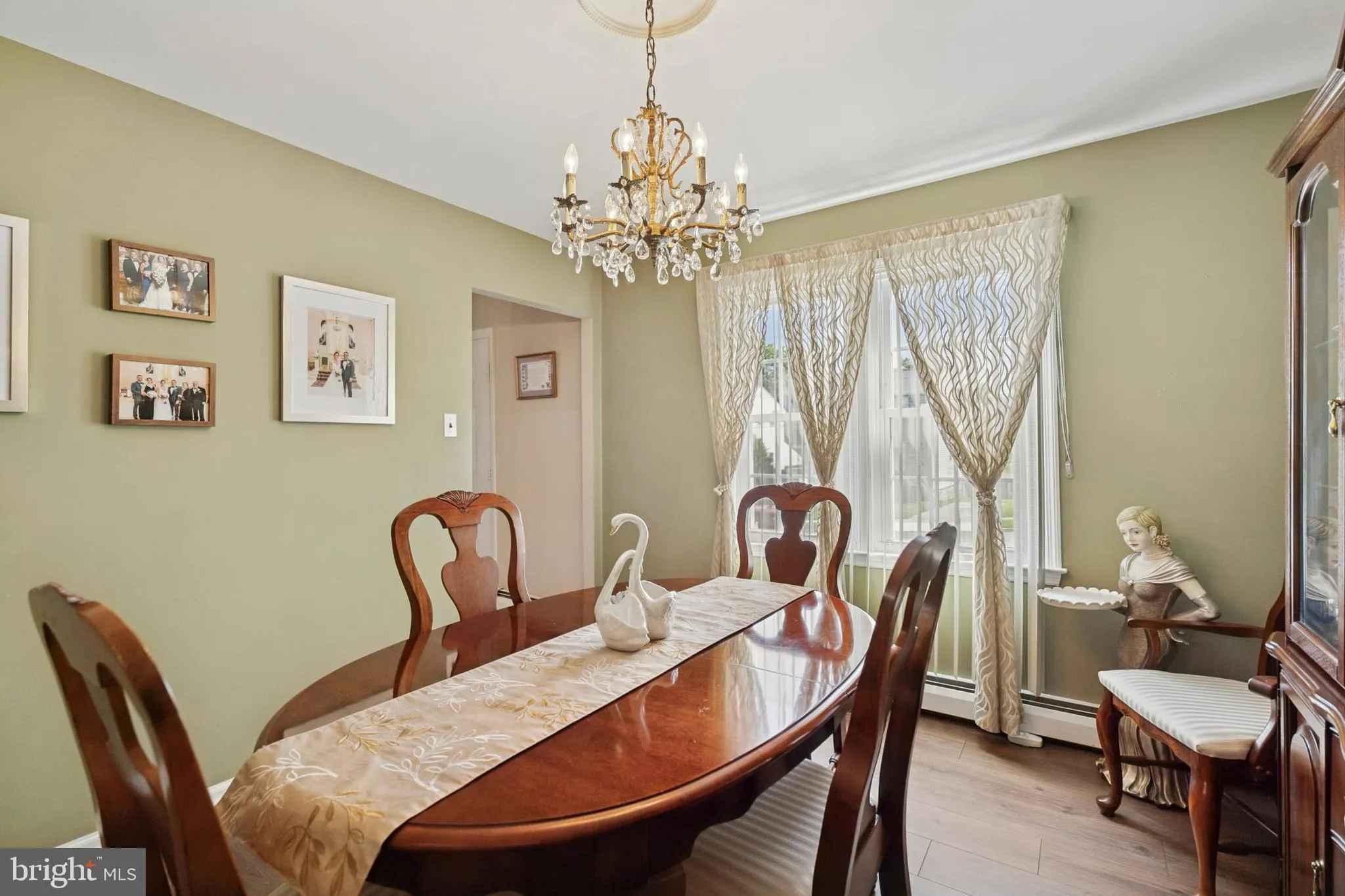 Havertown, Pennsylvania 19083, United States, 4 Bedrooms Bedrooms, ,3 BathroomsBathrooms,Residential,Active,155495