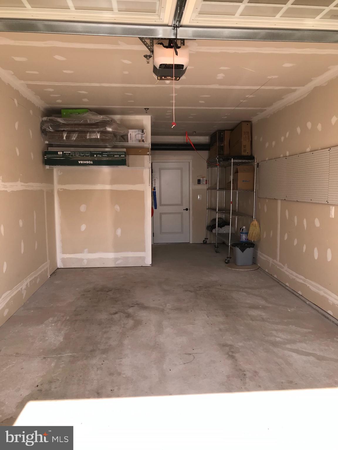 ELLICOTTS RETREAT - Residential