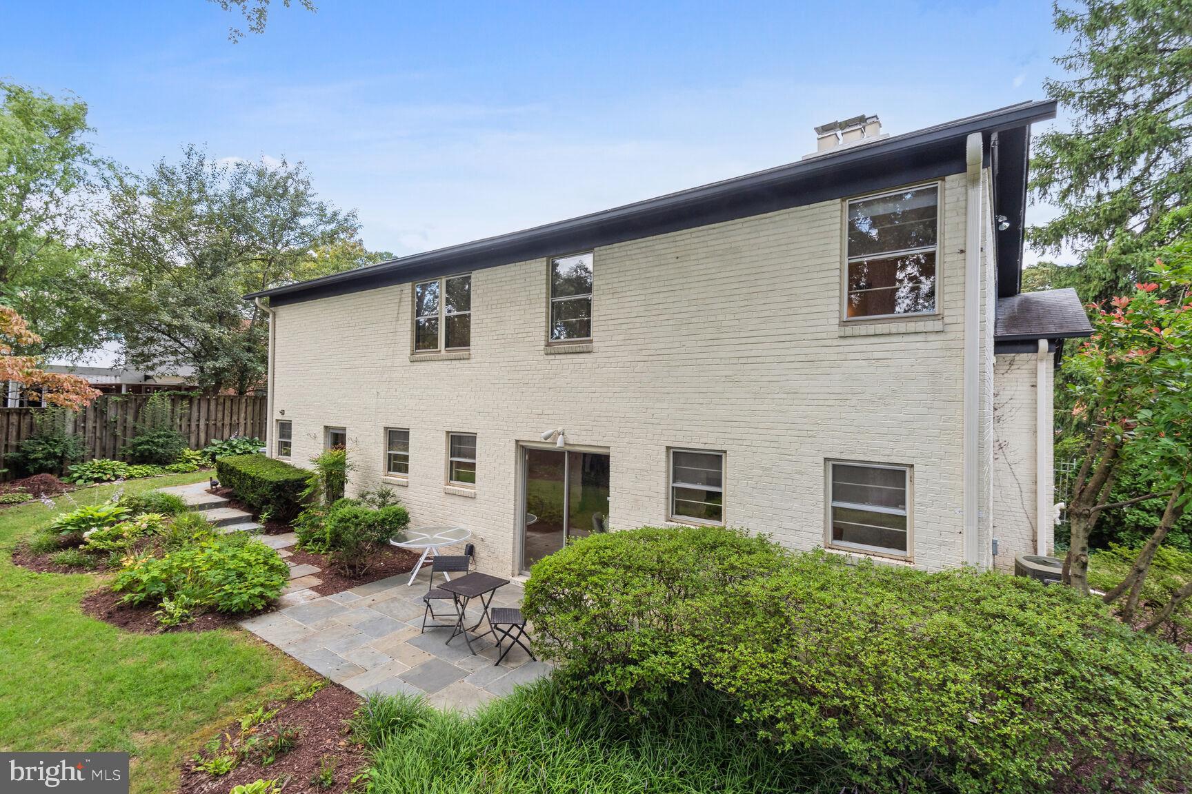 CHEVY CHASE - Residential