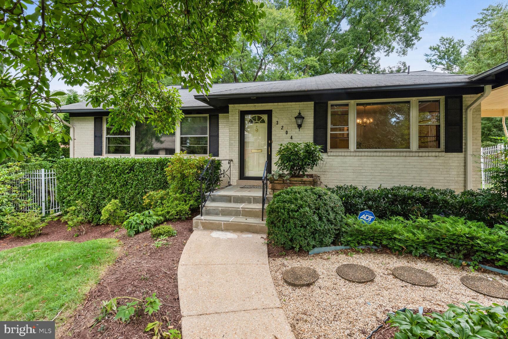 CHEVY CHASE - Residential