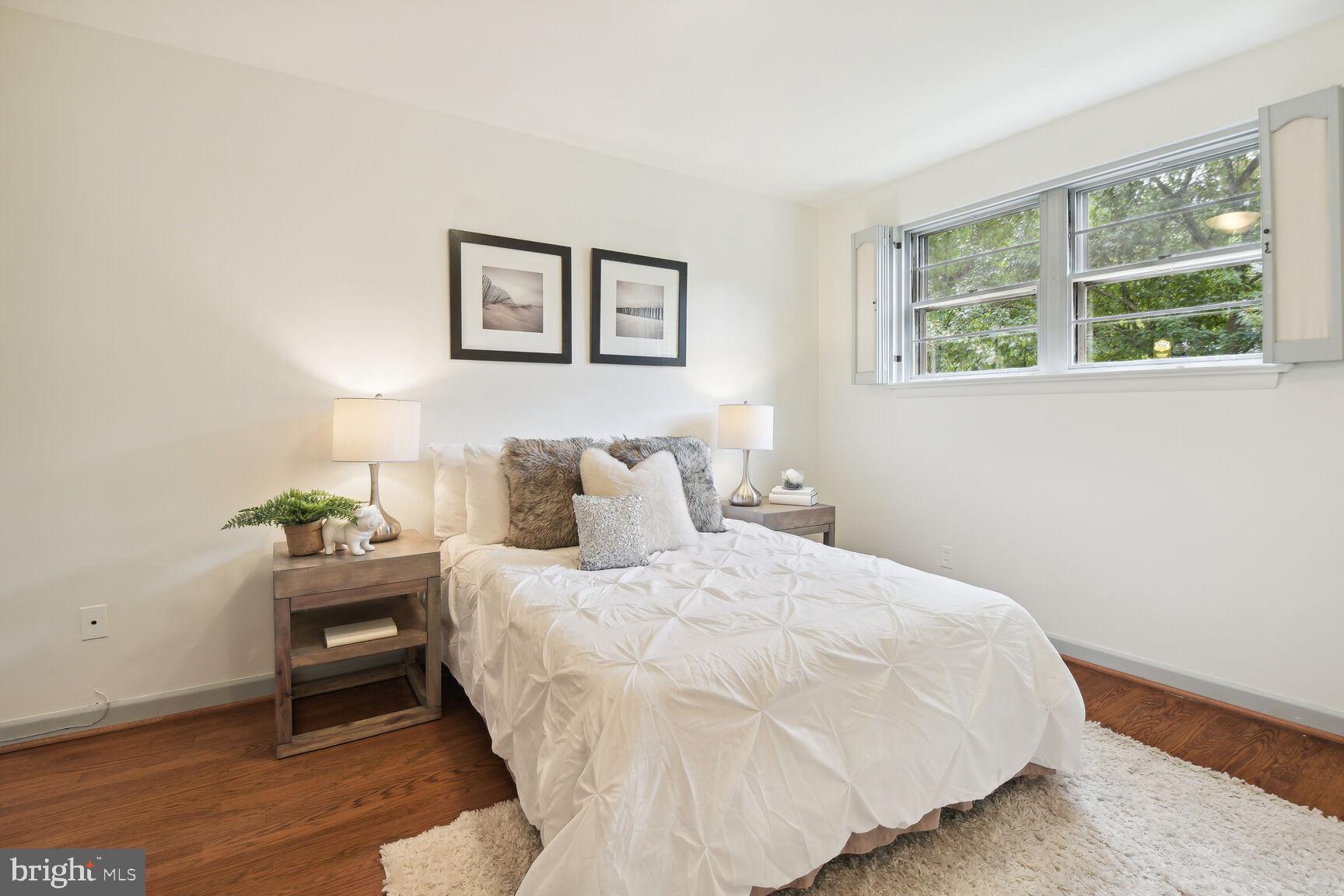 CHEVY CHASE - Residential