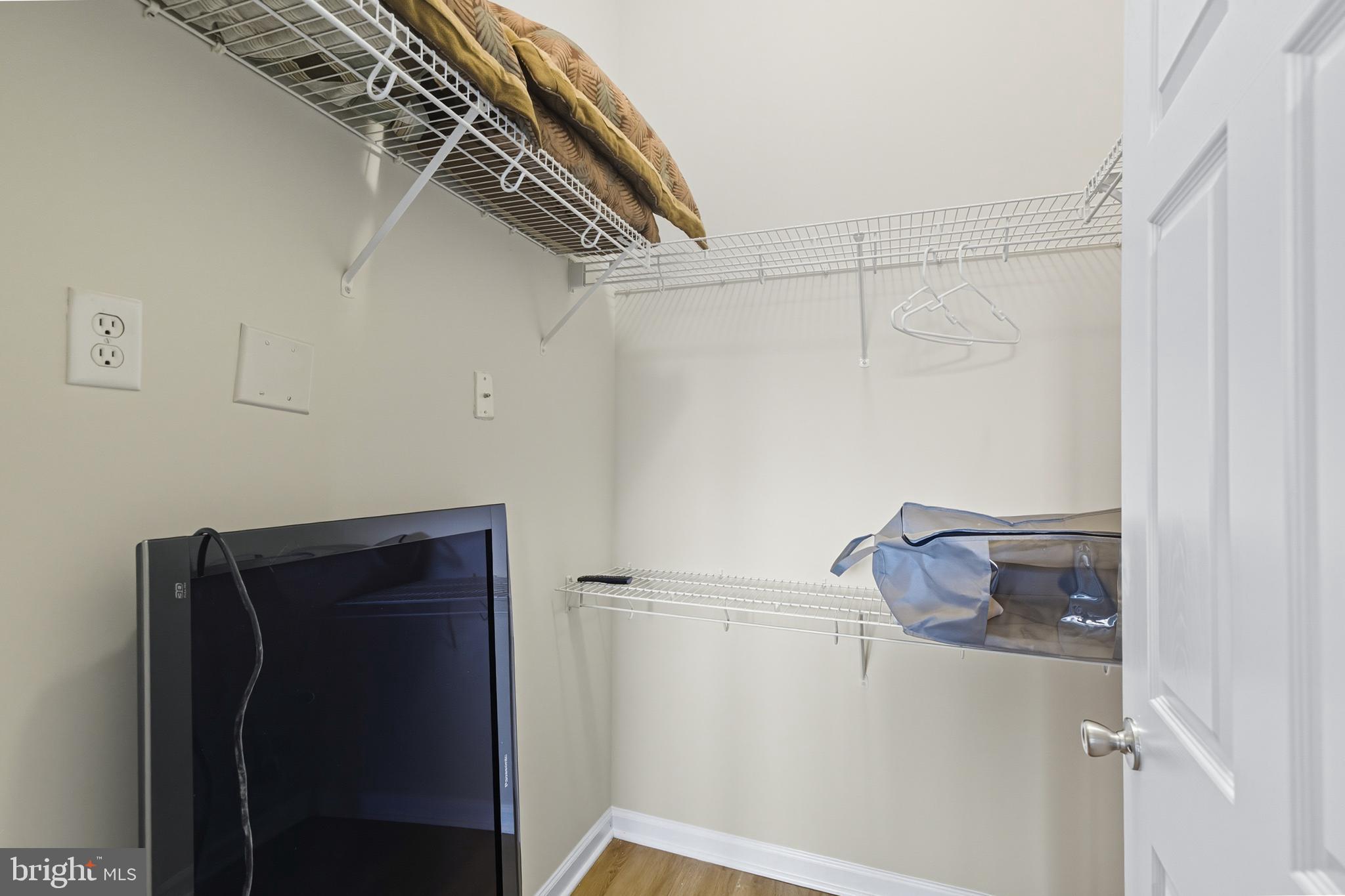 THE COLONNADE AT KENTLANDS - Residential