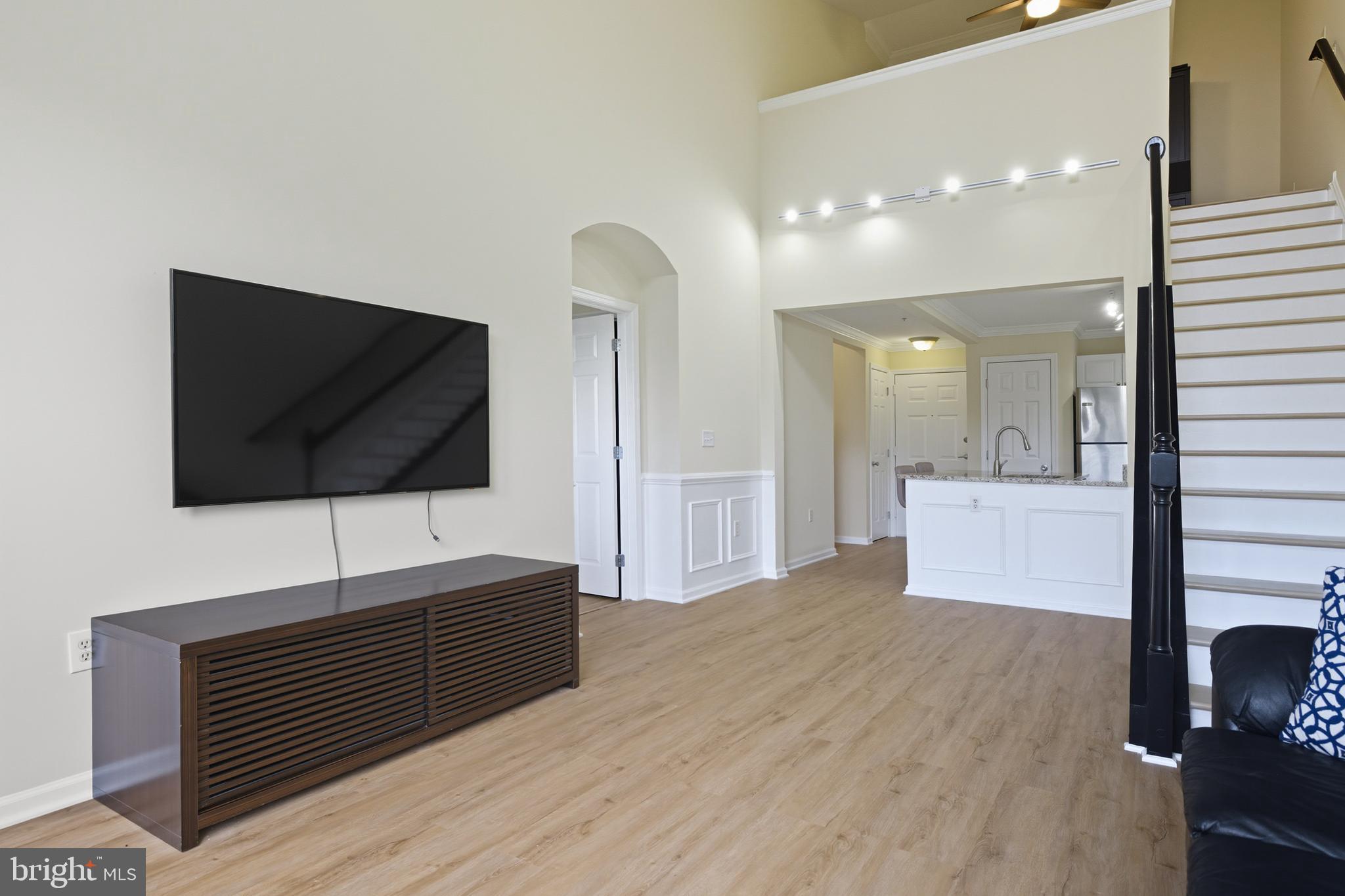 THE COLONNADE AT KENTLANDS - Residential