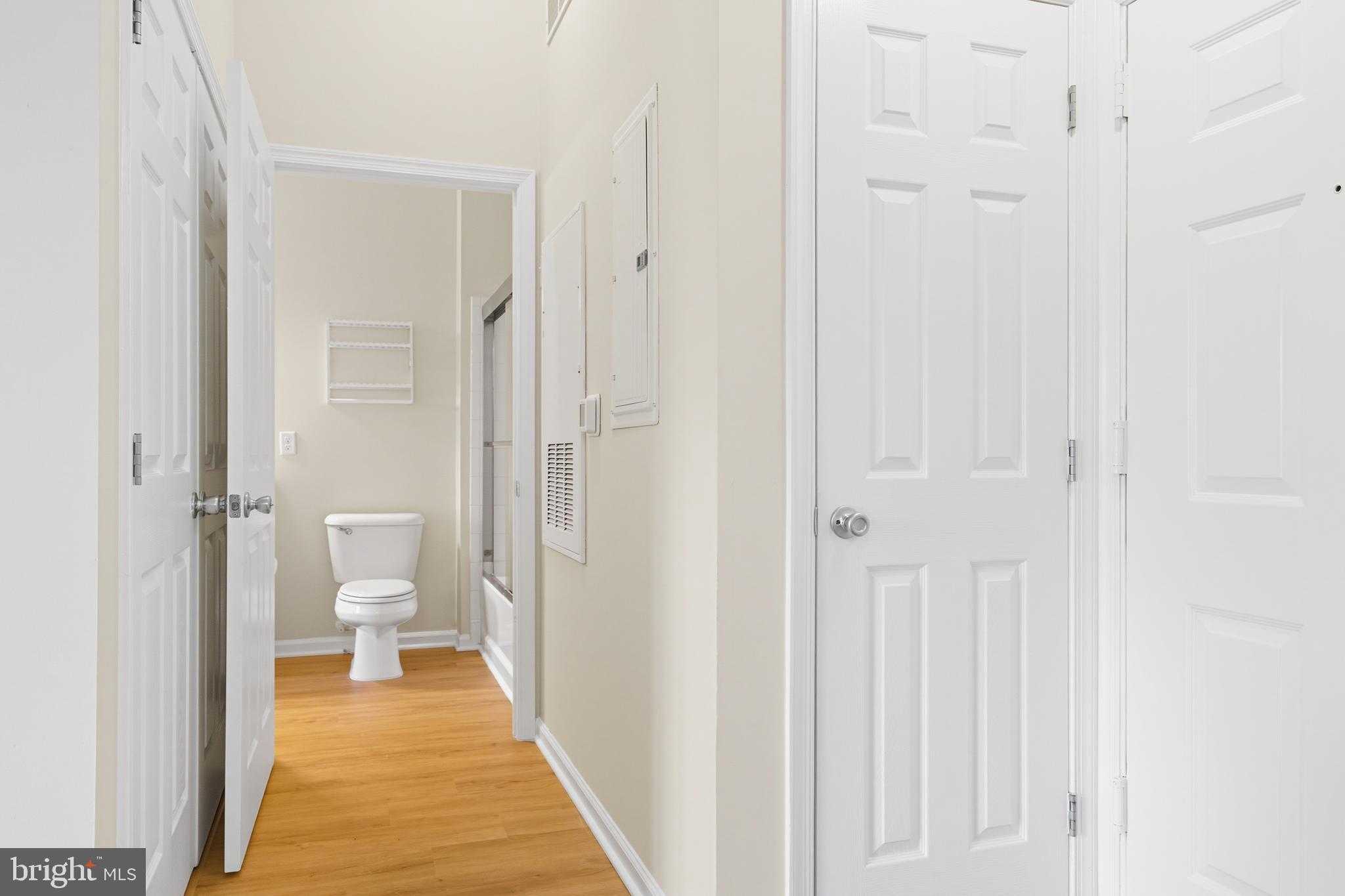 THE COLONNADE AT KENTLANDS - Residential