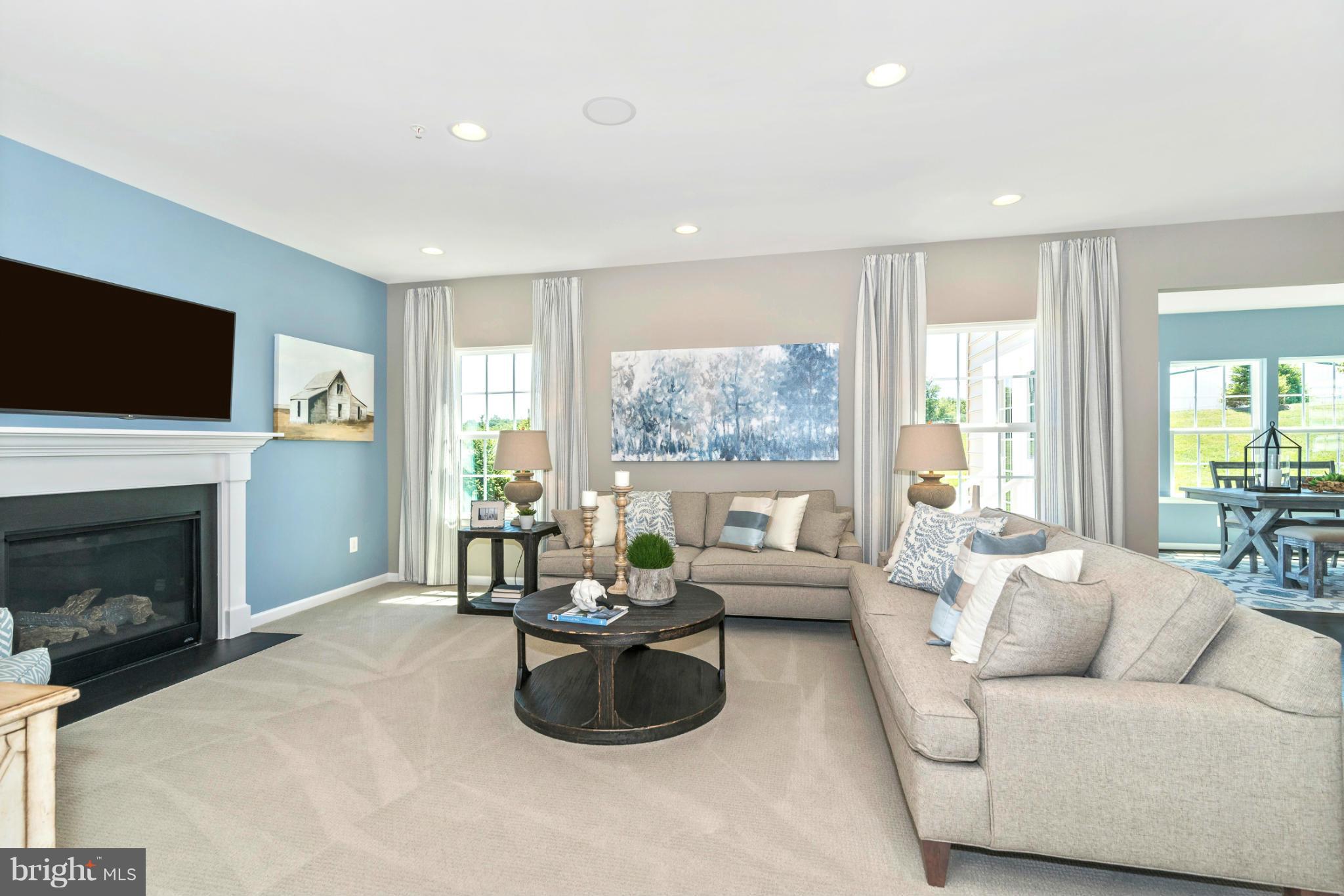 OAKMONT OVERLOOK - Residential