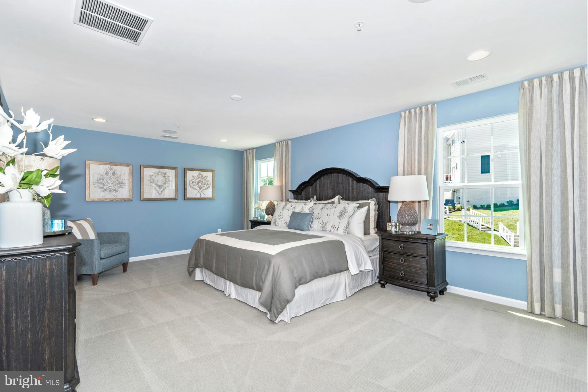 OAKMONT OVERLOOK - Residential