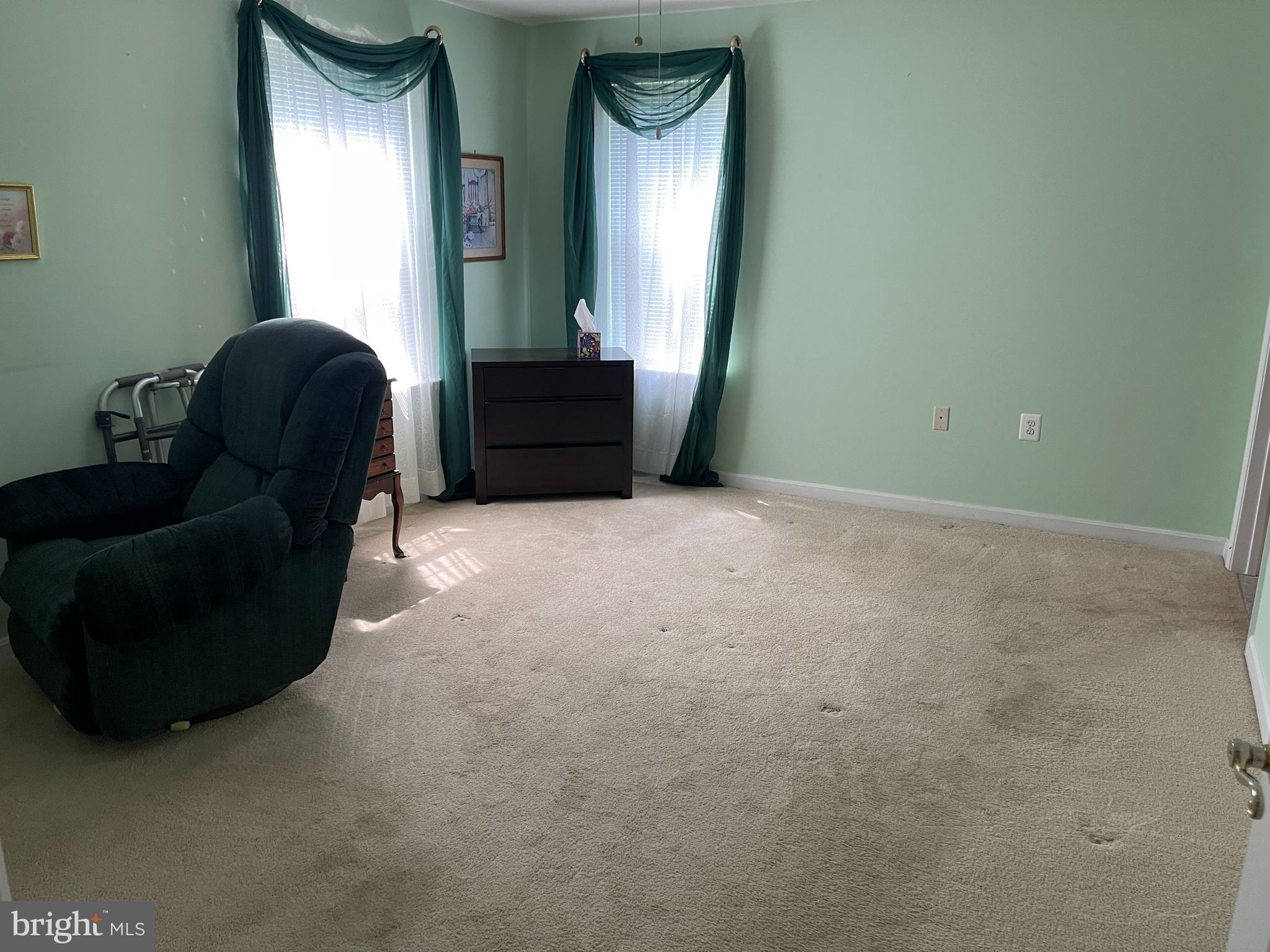 TAYLOR RIDGE CONDOMINIUMS - Residential