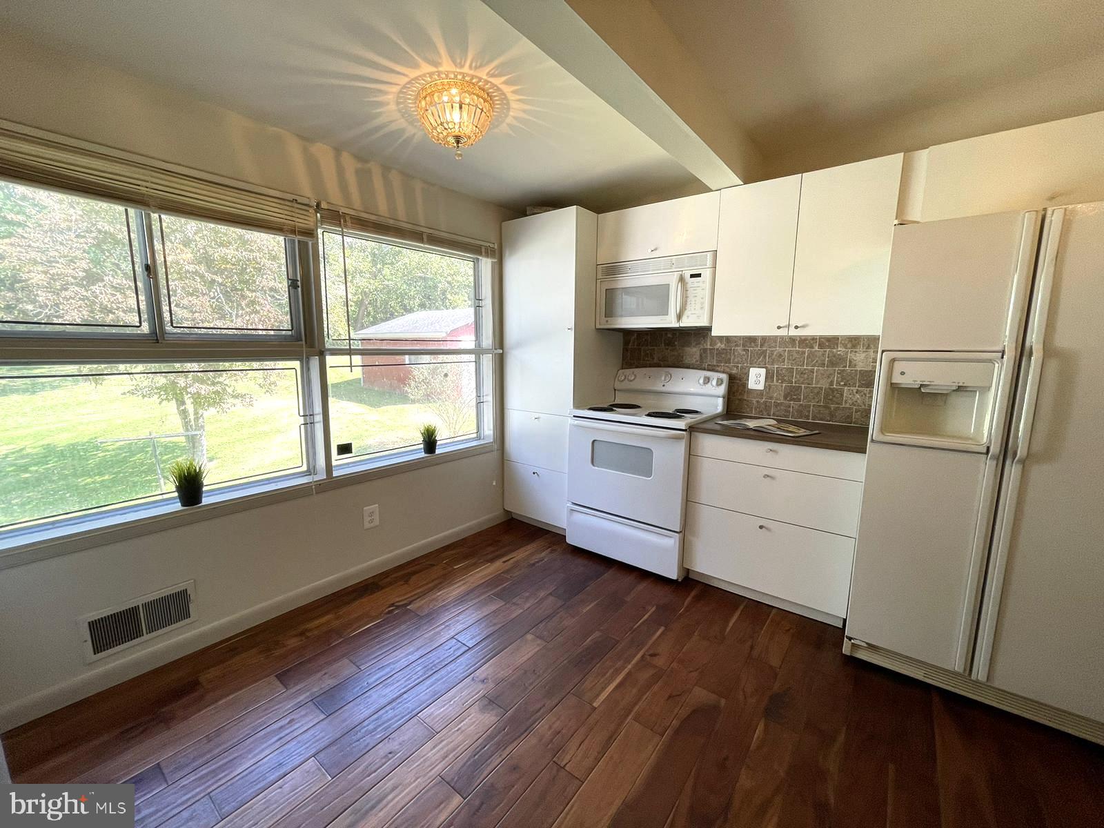 TWINBROOK FOREST - Residential Lease