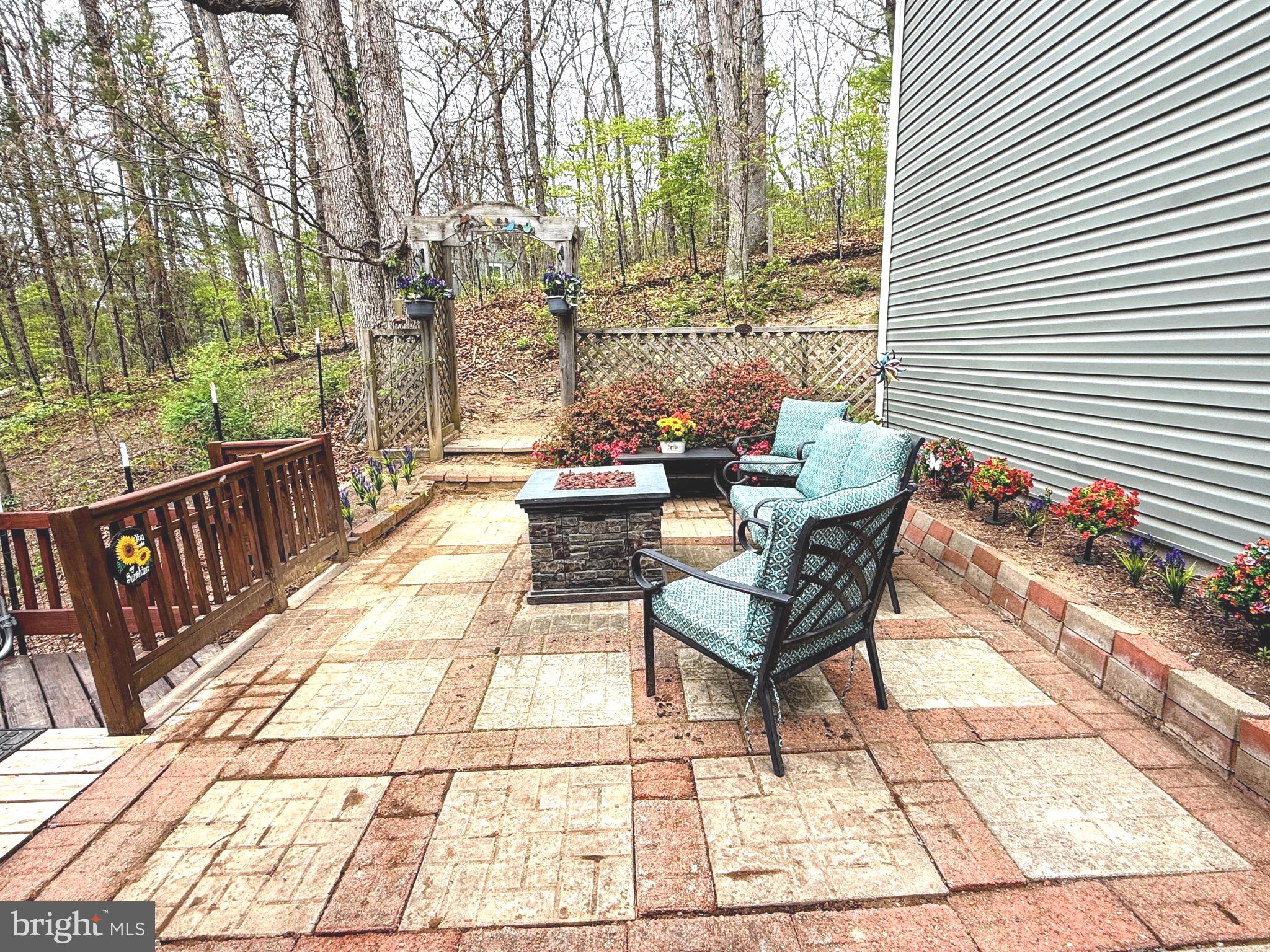 GLENWOOD FOREST - Residential
