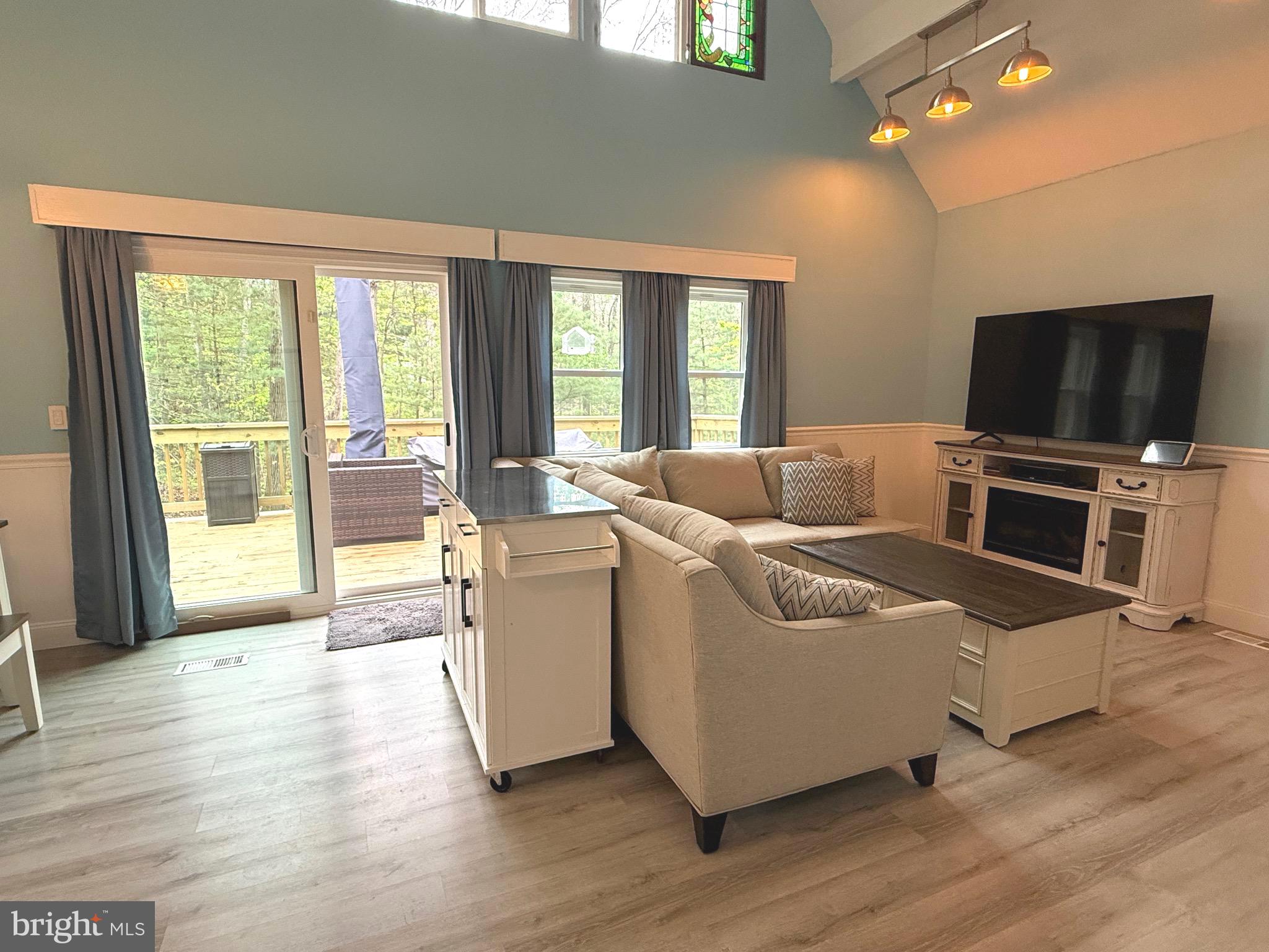 GLENWOOD FOREST - Residential