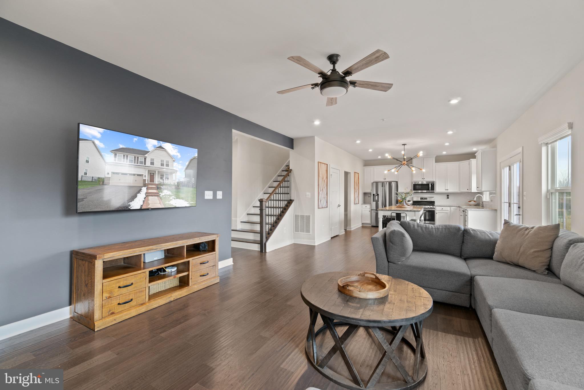 POTOMAC SHORES - Residential