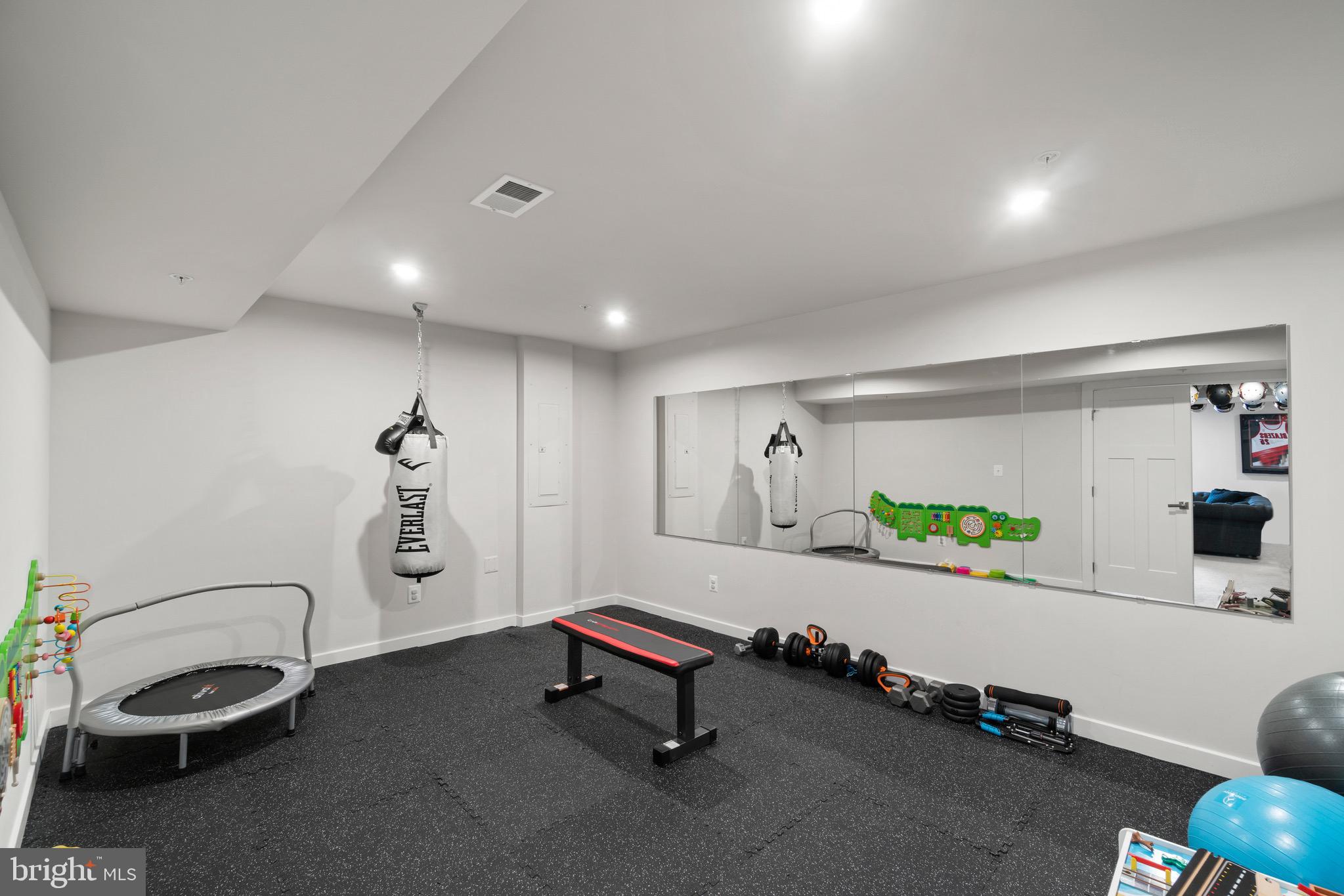 POTOMAC SHORES - Residential