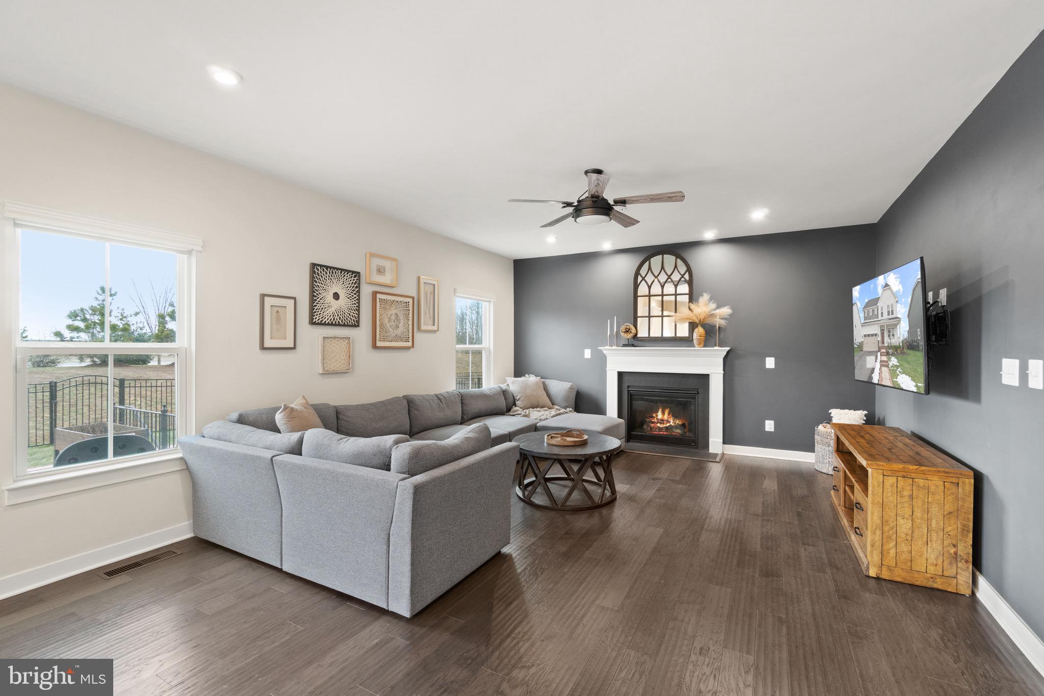 POTOMAC SHORES - Residential