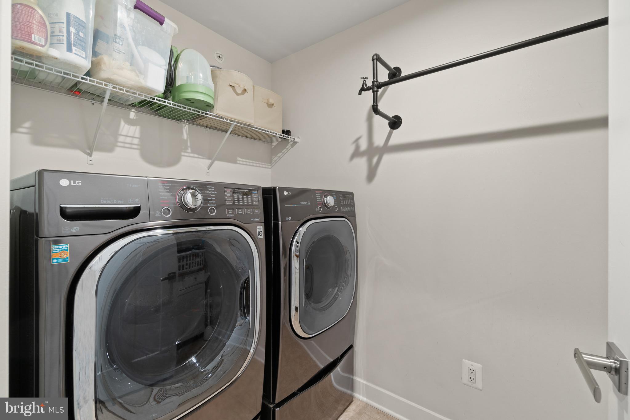 POTOMAC SHORES - Residential