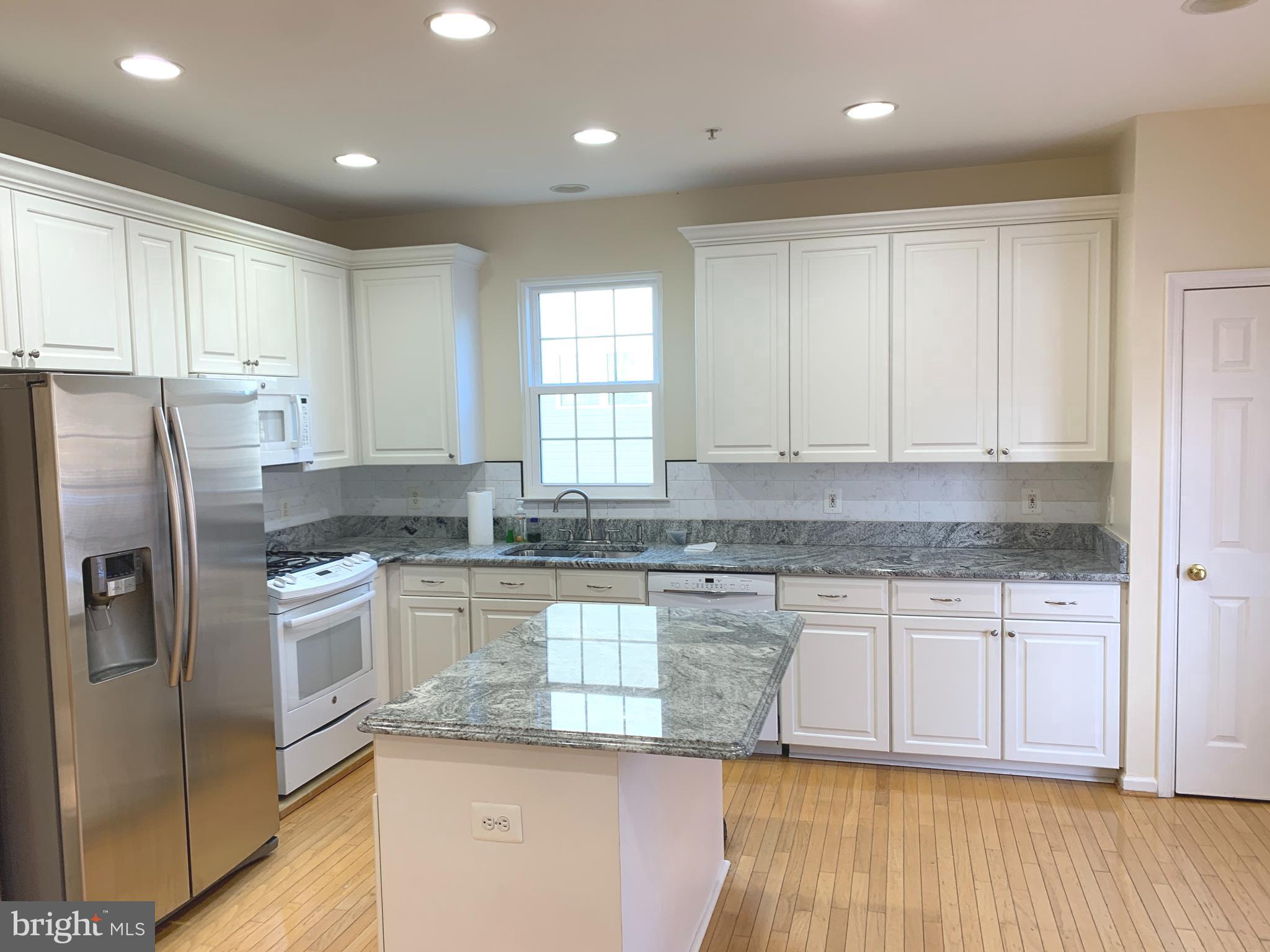 HOYLES MILL VILLAGE - Residential Lease