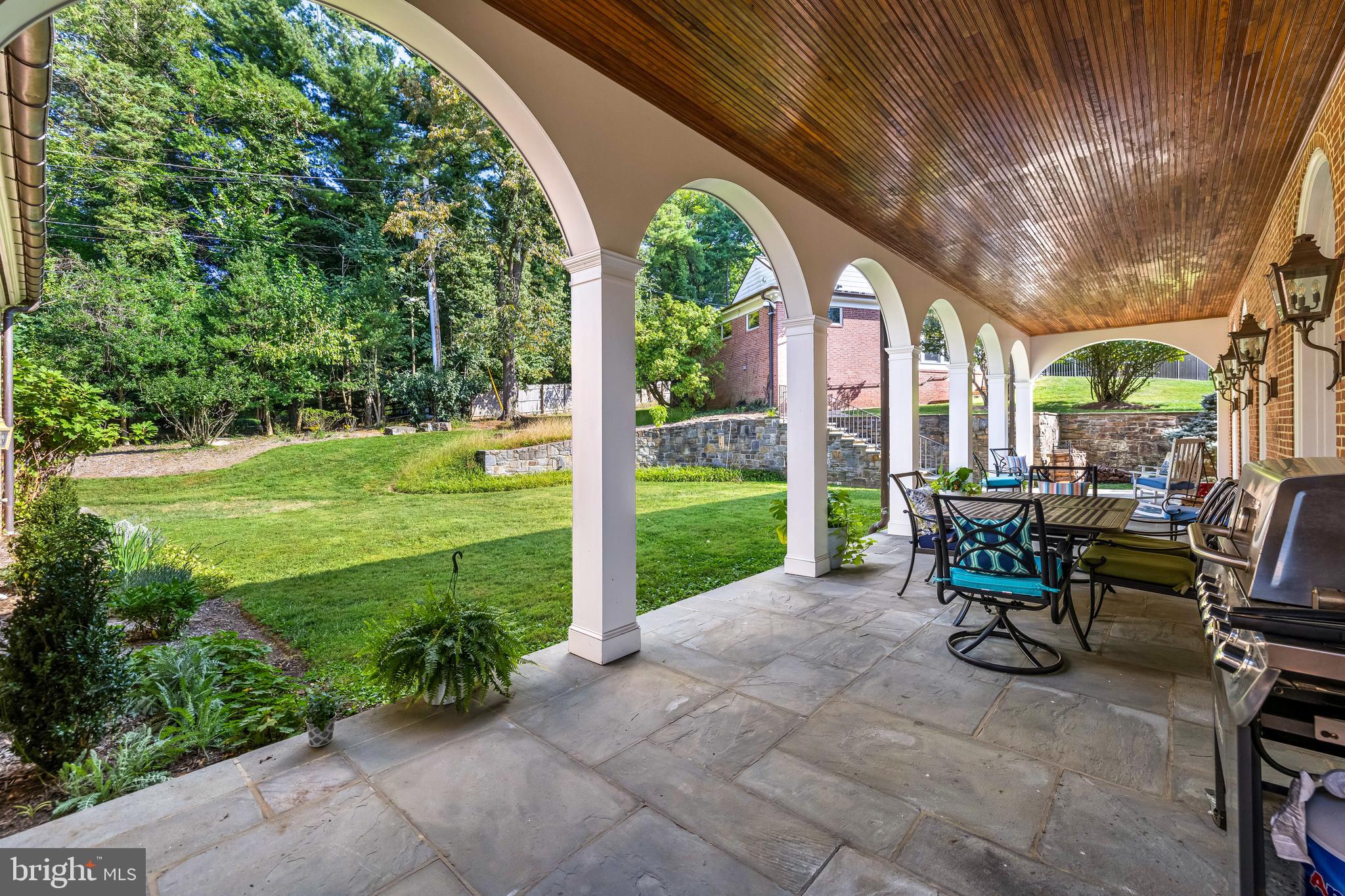 ROLAND PARK - Residential