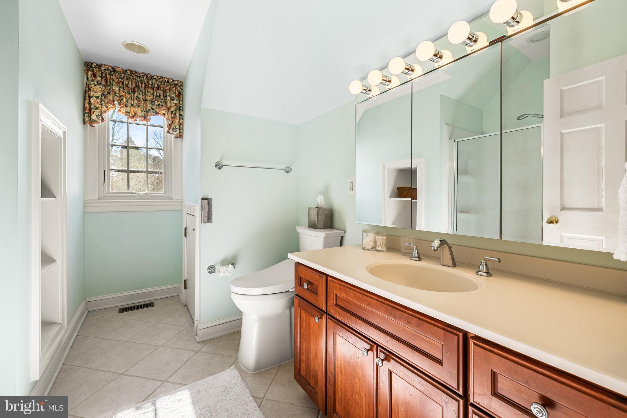 ROLAND PARK - Residential