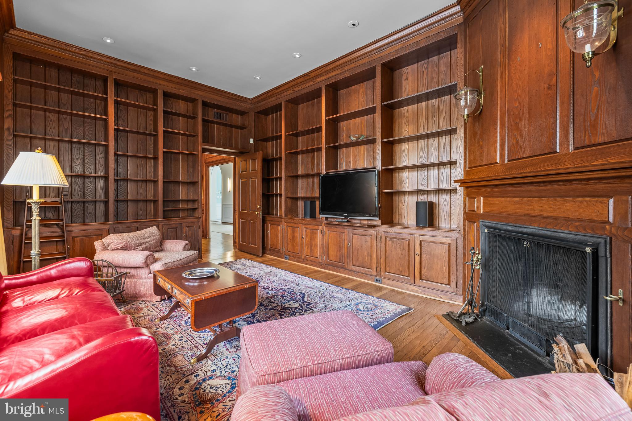 ROLAND PARK - Residential