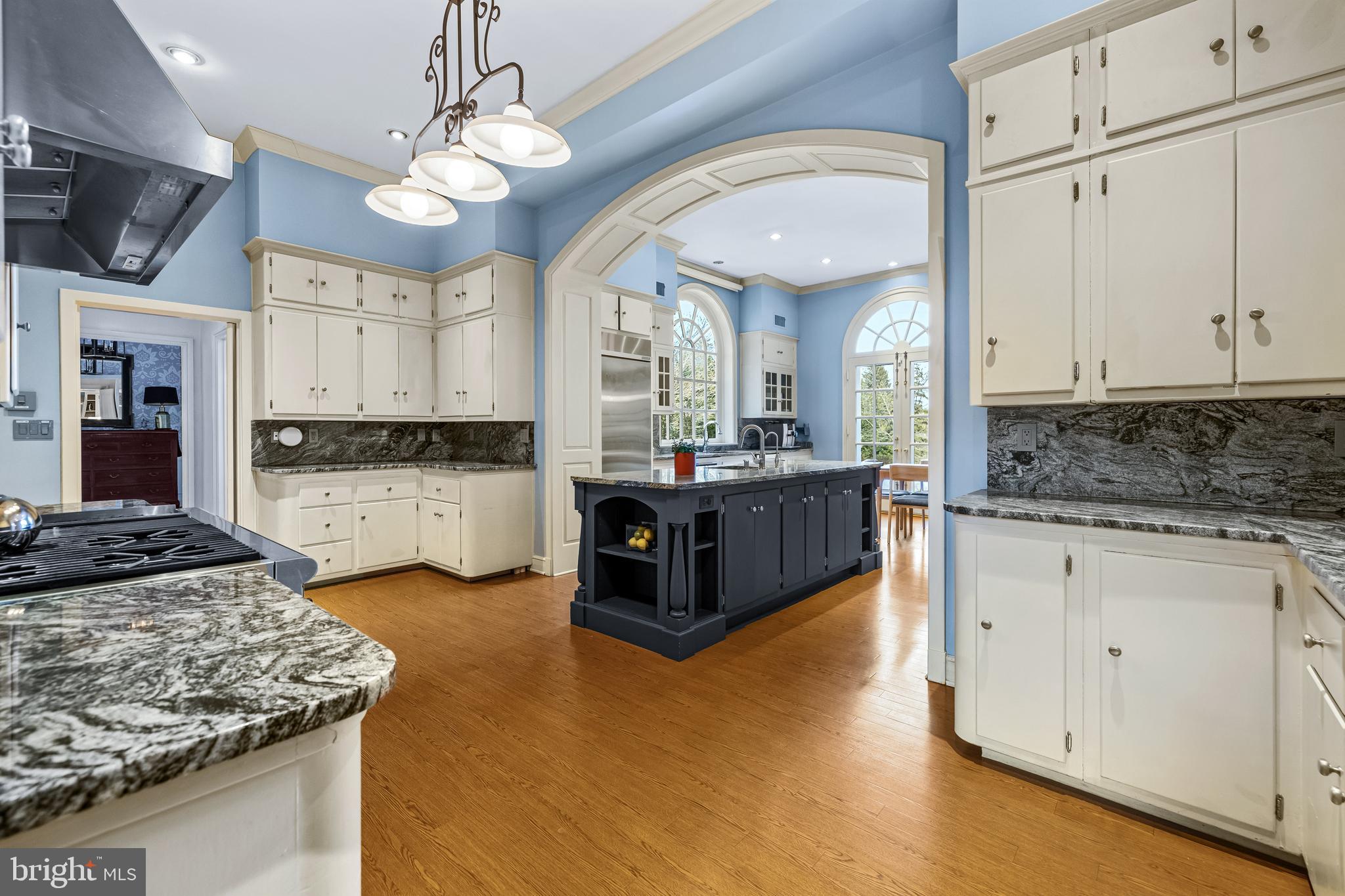 ROLAND PARK - Residential