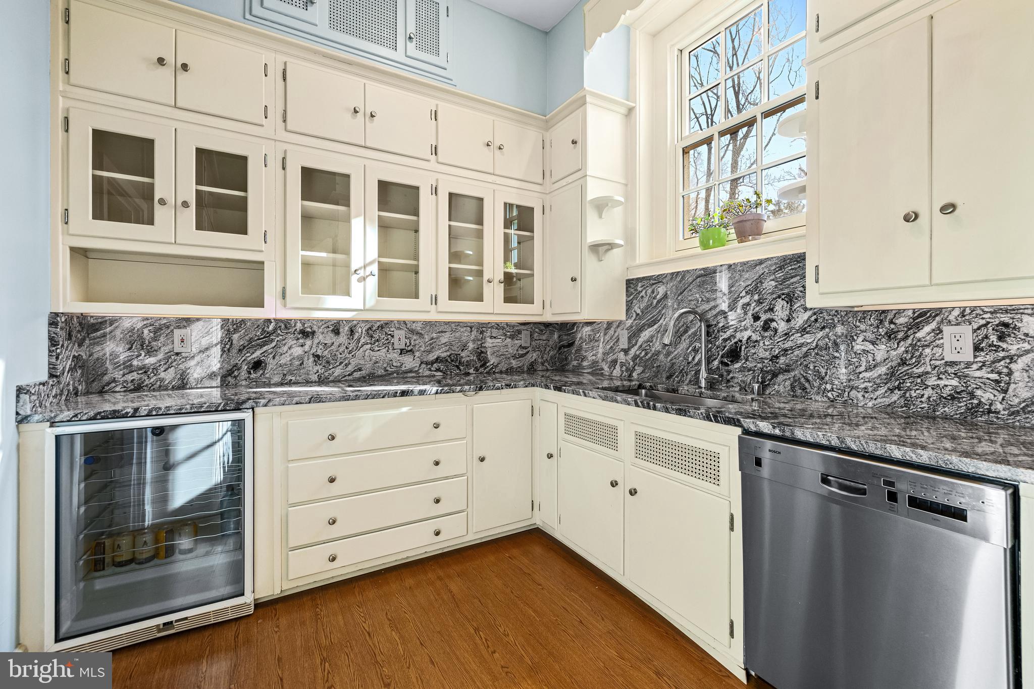 ROLAND PARK - Residential