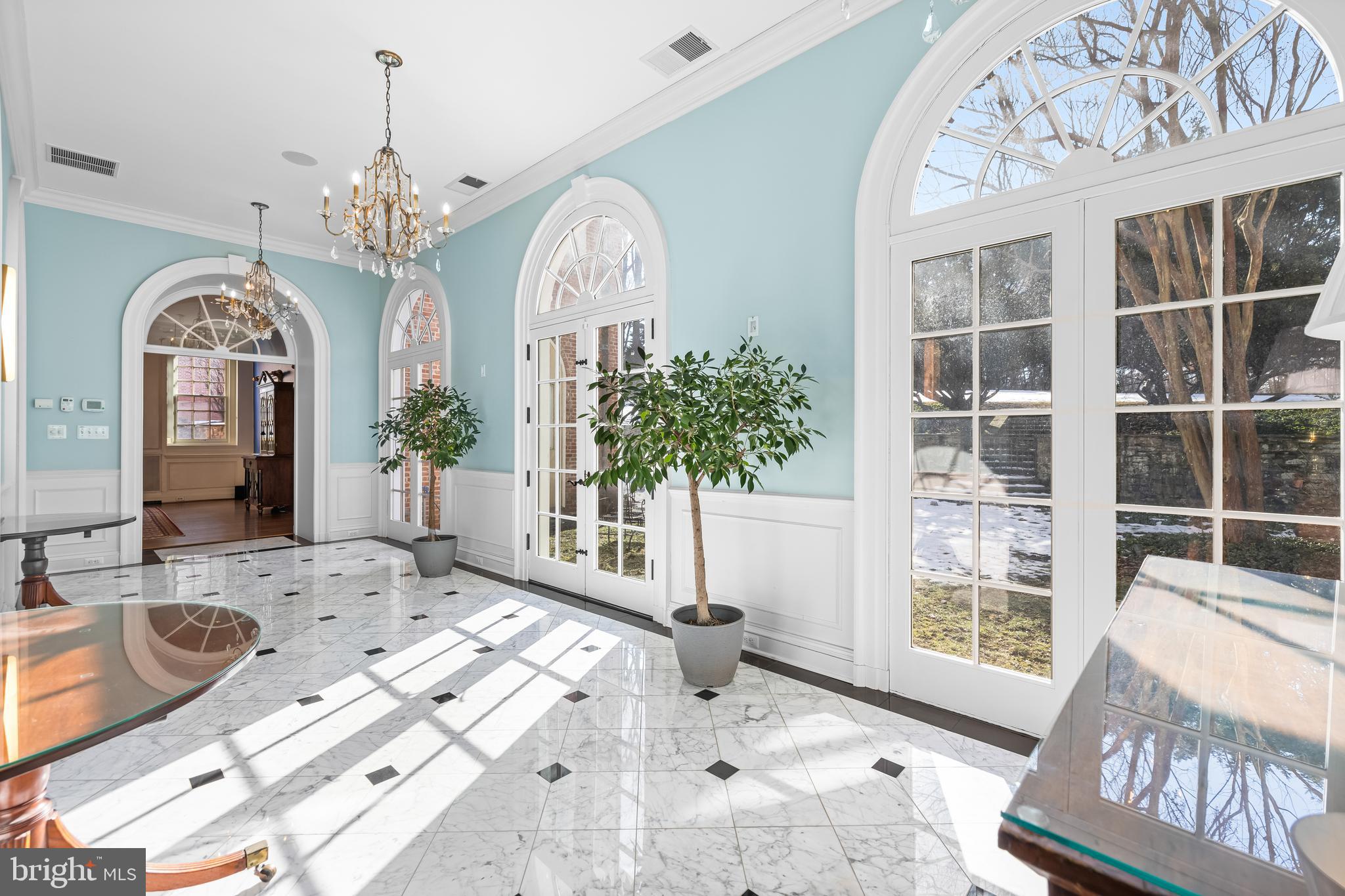 ROLAND PARK - Residential