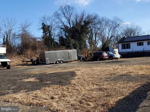 5710 KOLB STREET FAIRMOUNT HEIGHTS MD 20743