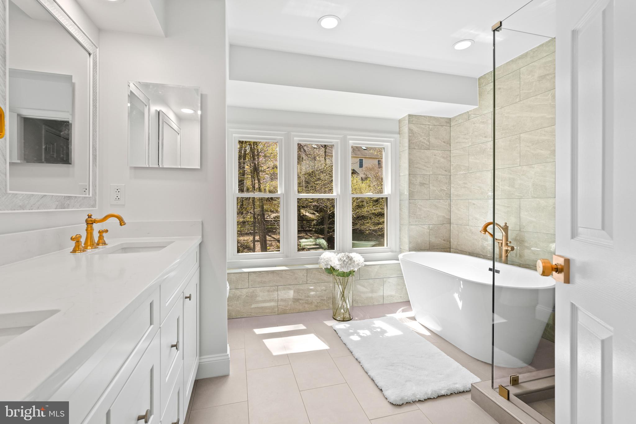 TRIPLE RIDGE - Residential