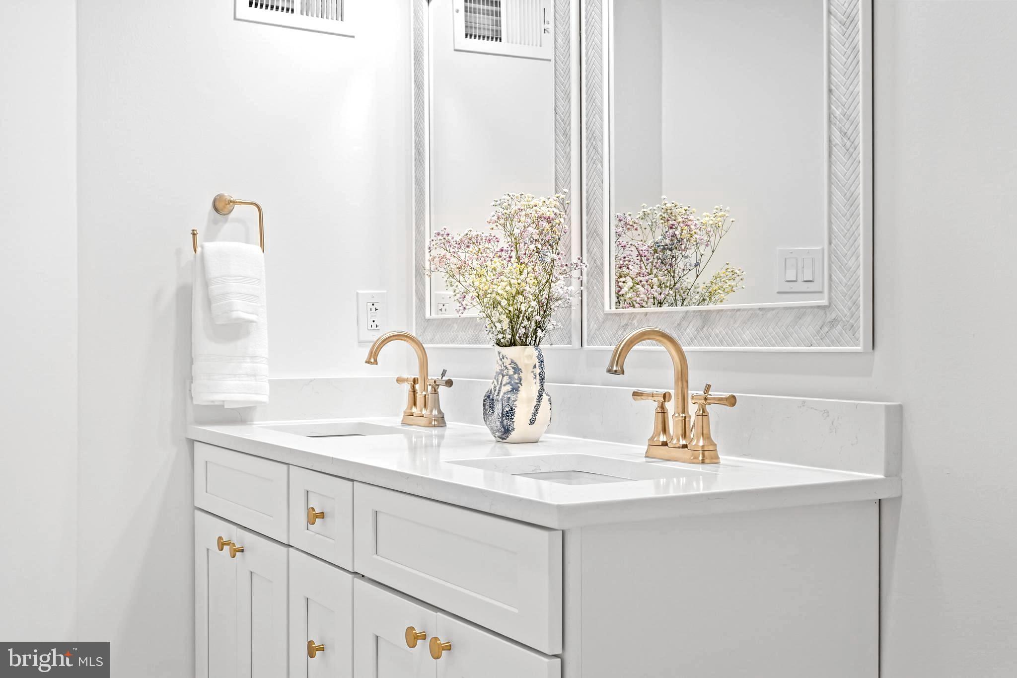 TRIPLE RIDGE - Residential