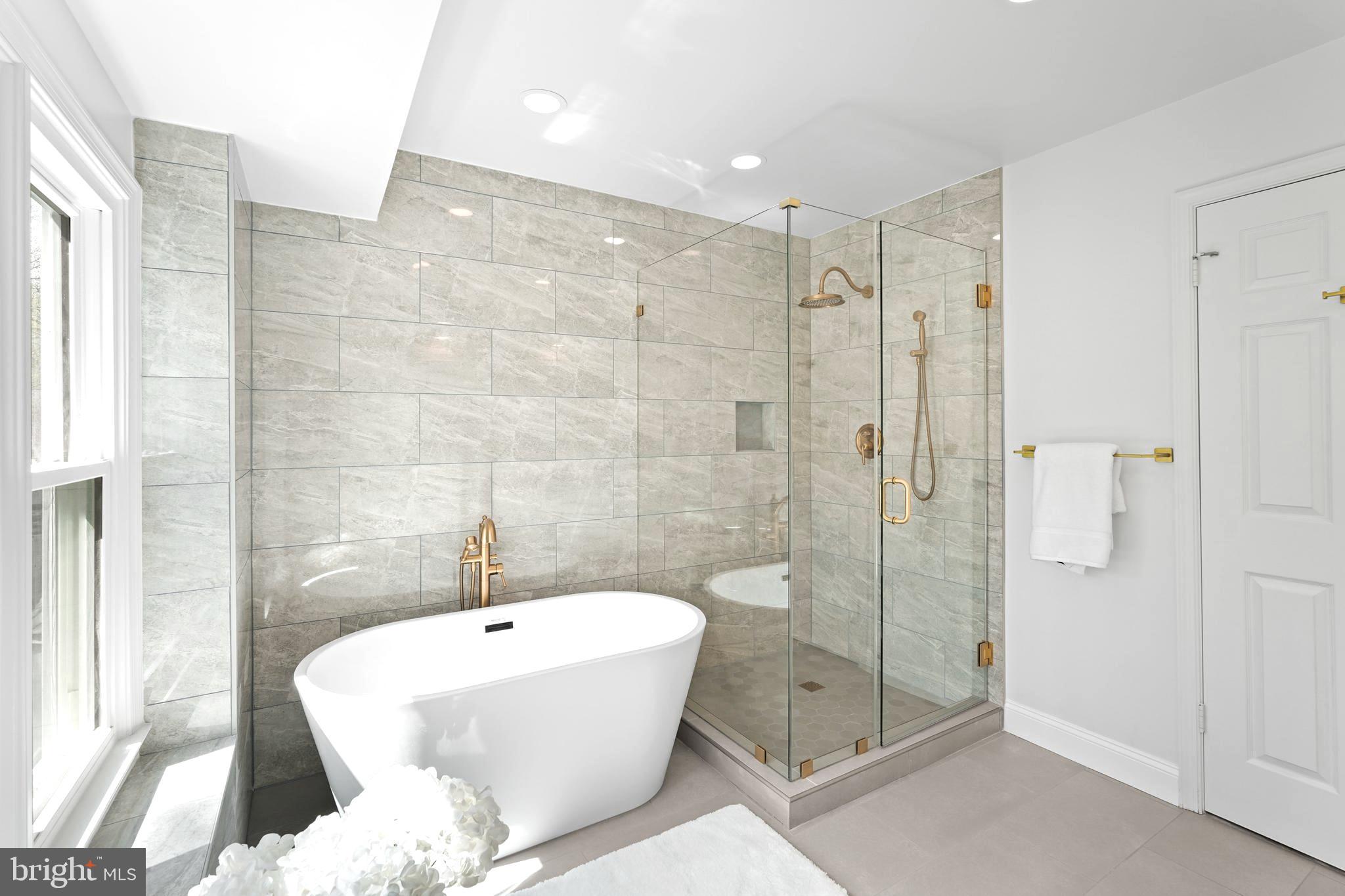 TRIPLE RIDGE - Residential