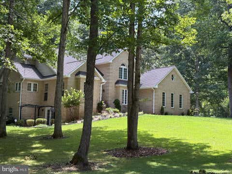Homes For Sale - 8008 Pembroke Circle<br/> SPOTSYLVANIA, VA 22551