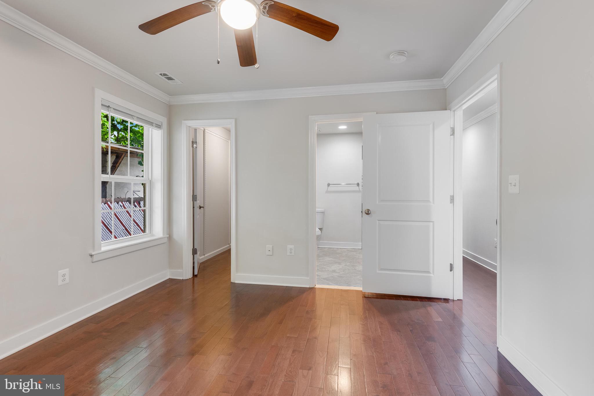 BRENTWOOD - Residential