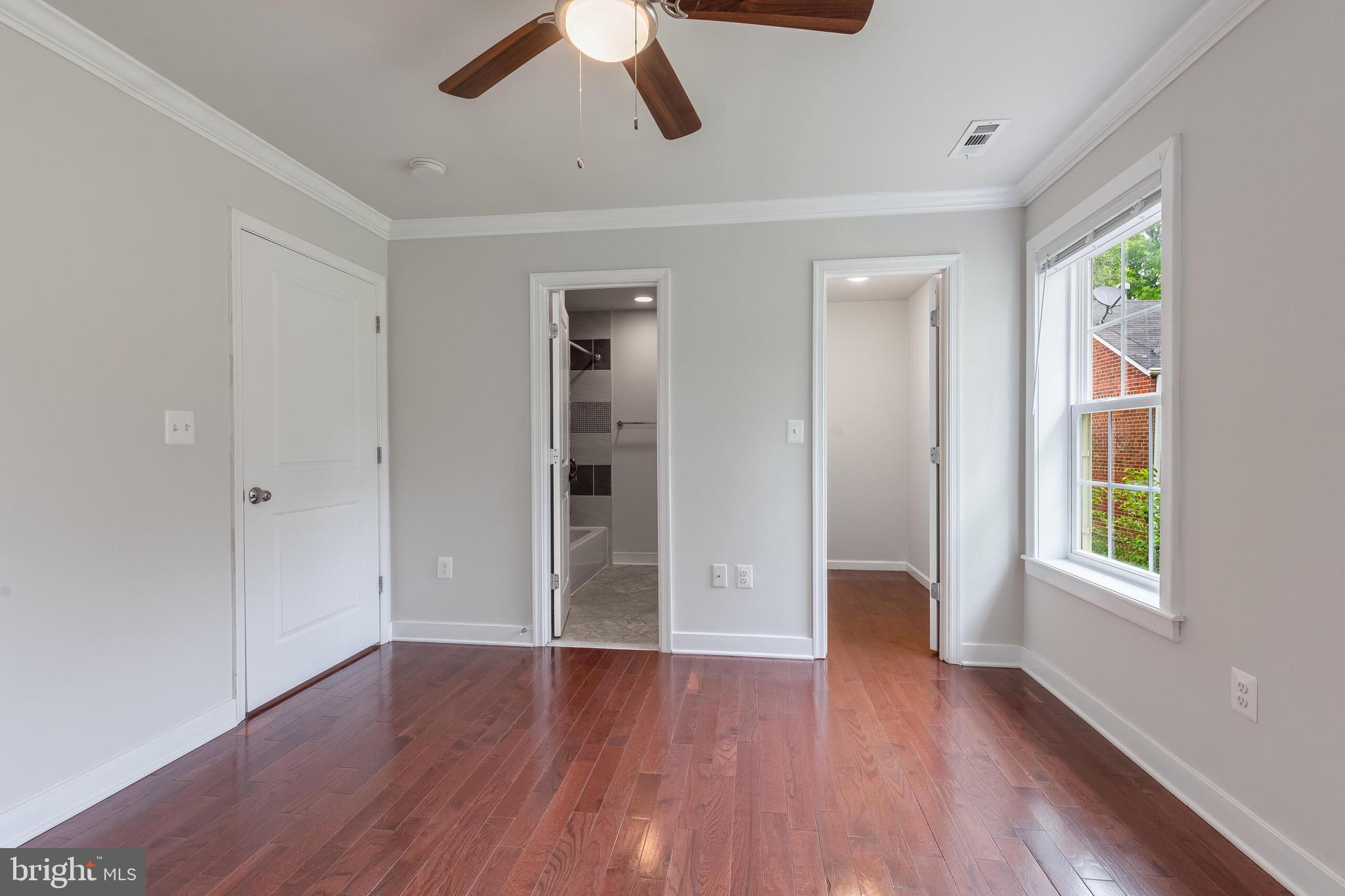 BRENTWOOD - Residential