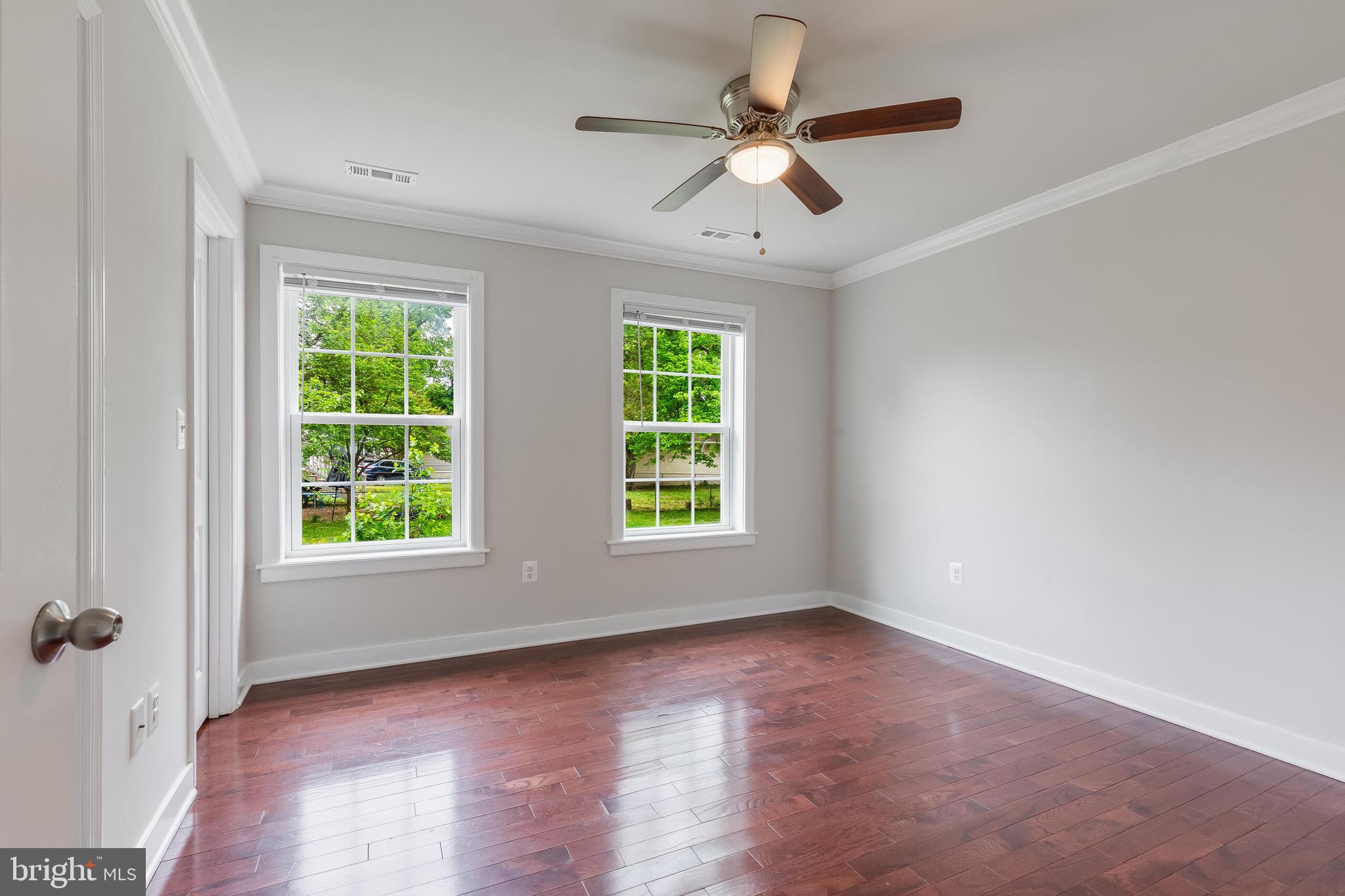 BRENTWOOD - Residential