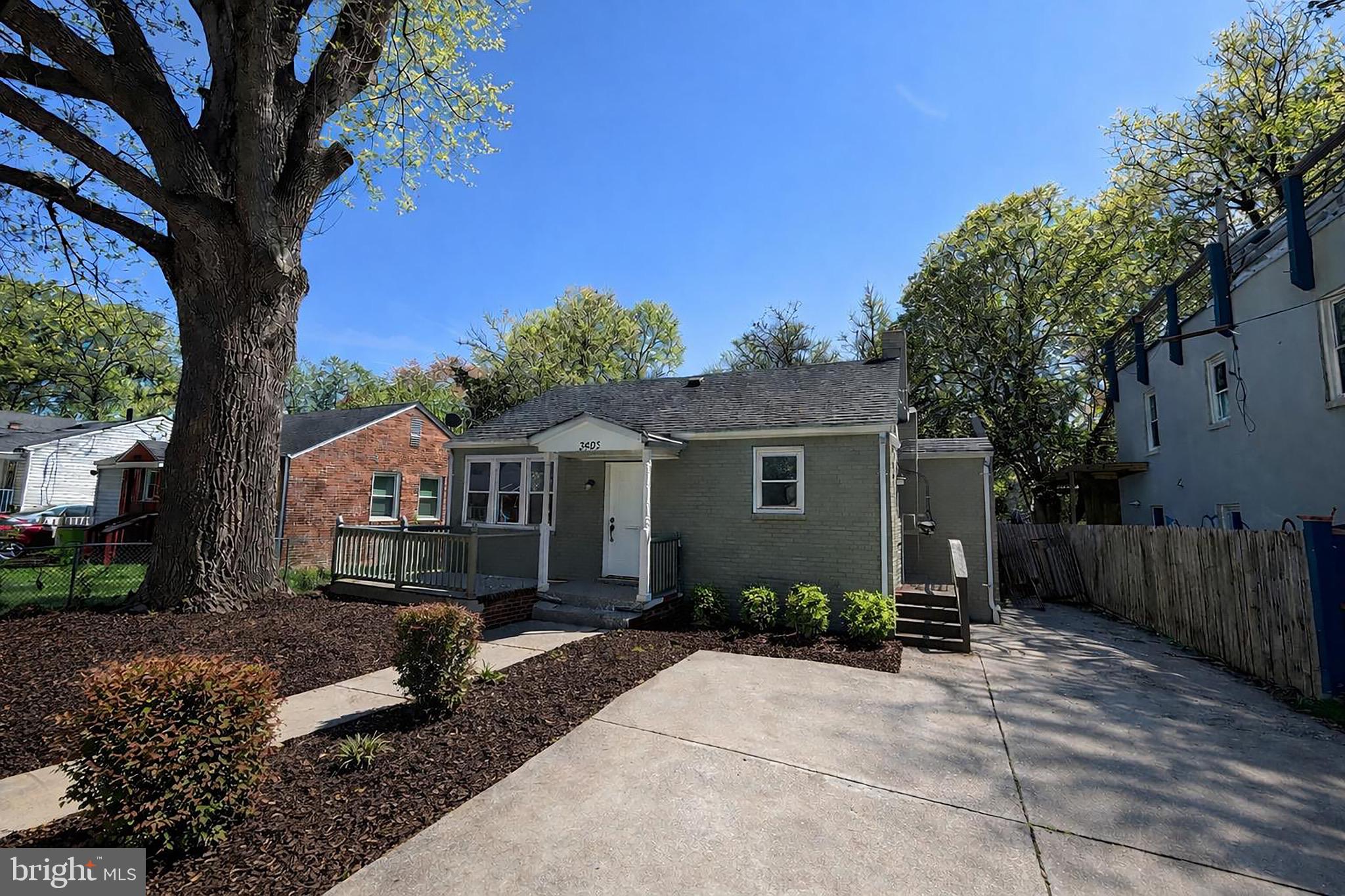 BRENTWOOD - Residential