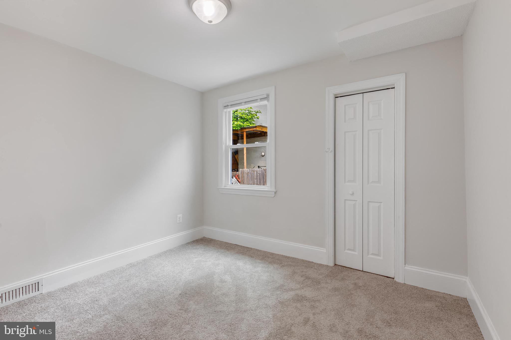 BRENTWOOD - Residential