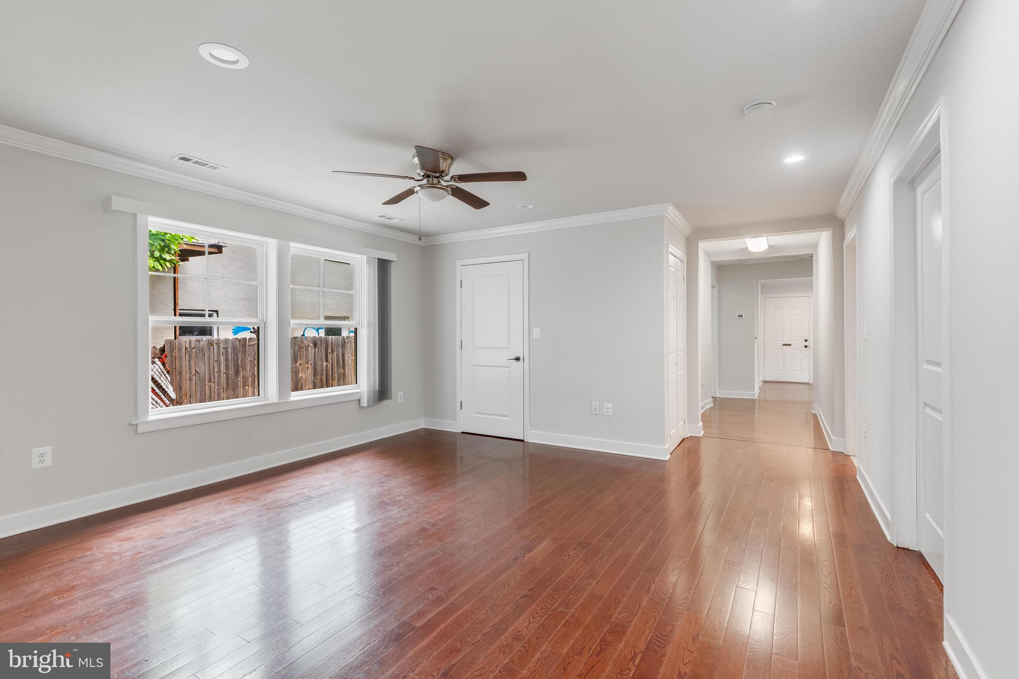 BRENTWOOD - Residential