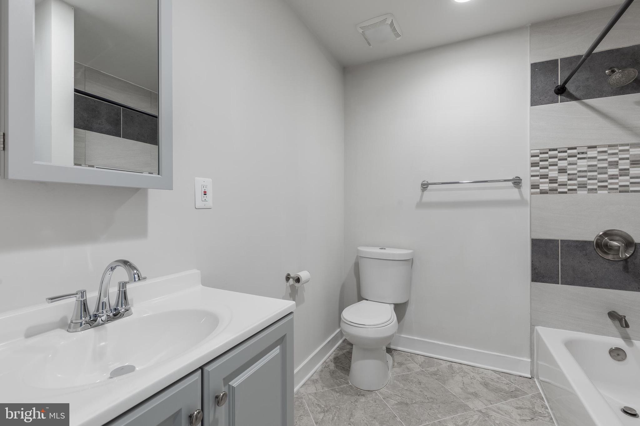 BRENTWOOD - Residential