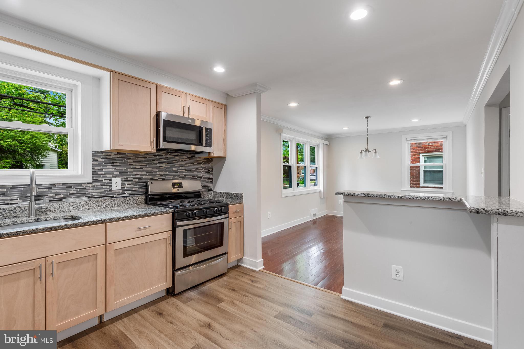 BRENTWOOD - Residential